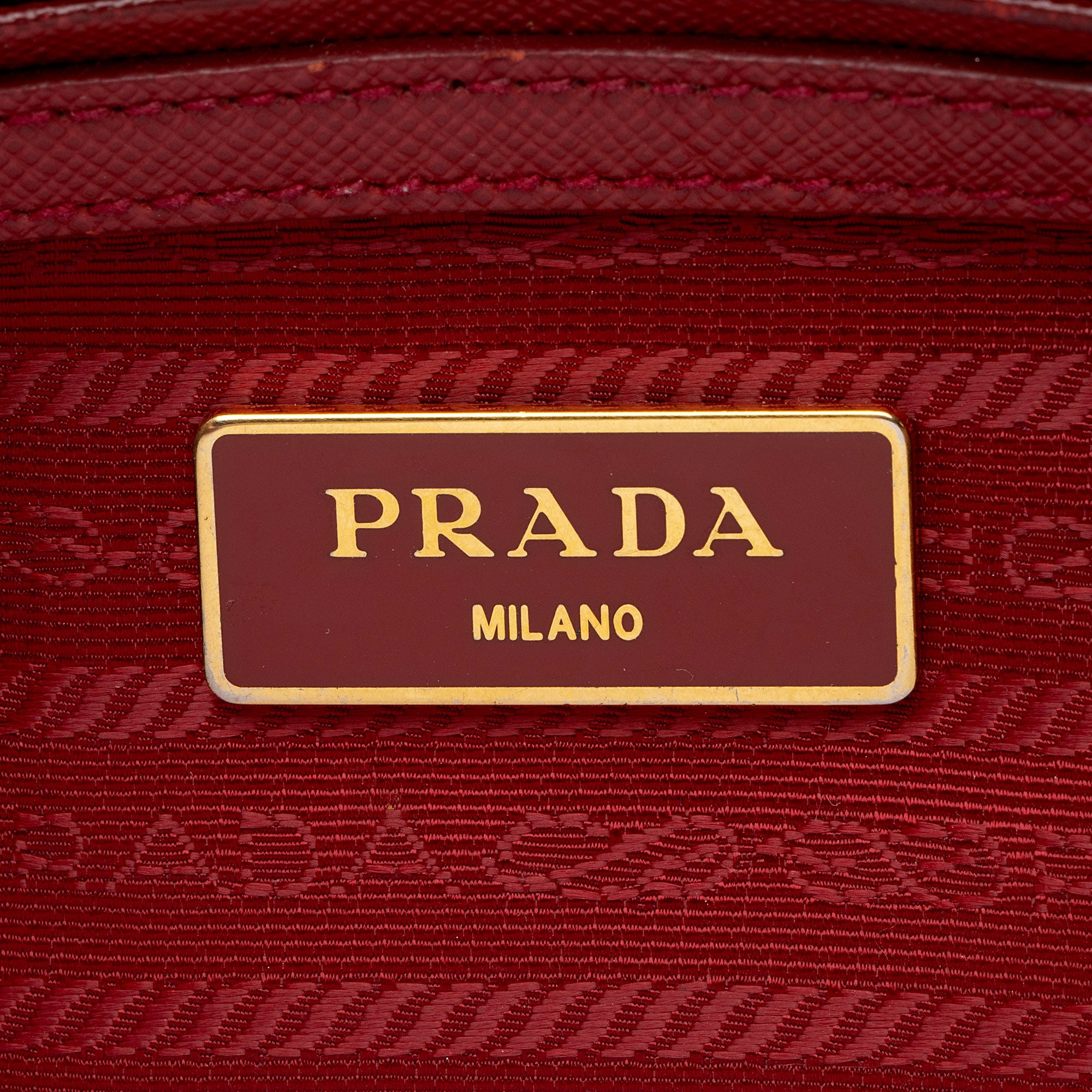 Prada Saffiano Lux Double Zip Small Tote (SHF-cQ8oS7)