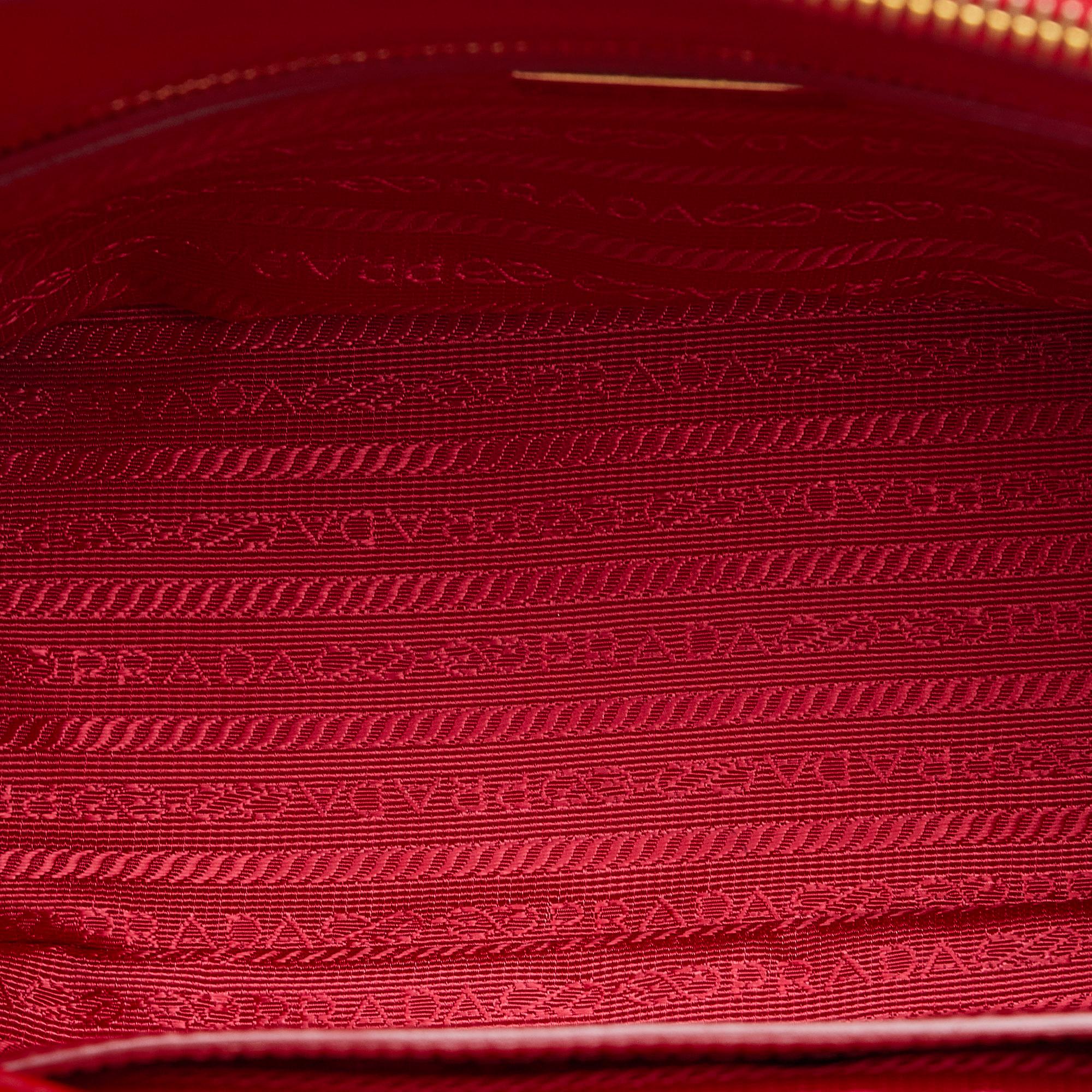 Prada Saffiano Lux Galleria Double Zip (SHG-r7cxnL)