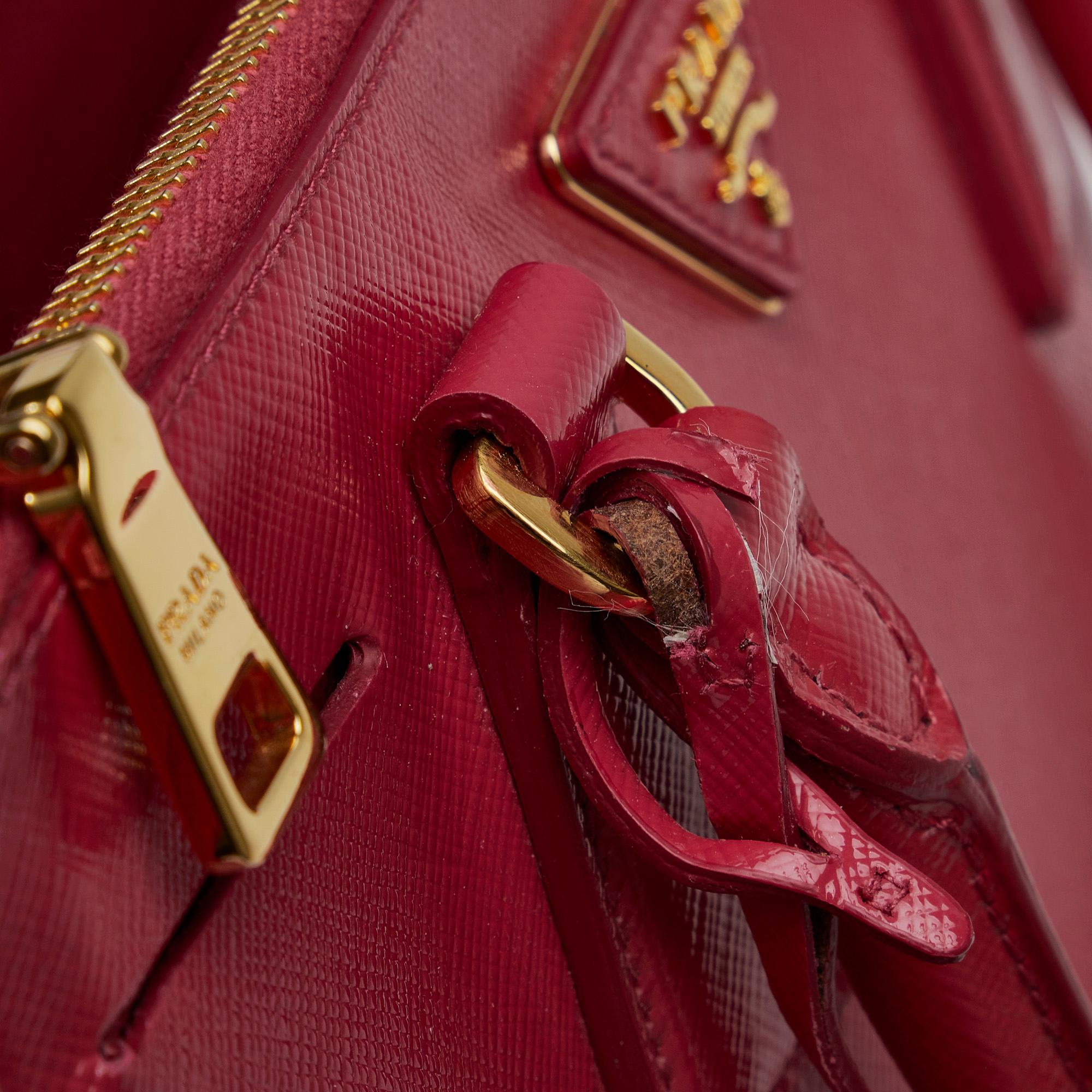 Prada Saffiano Lux Galleria Double Zip (SHG-alTa16)
