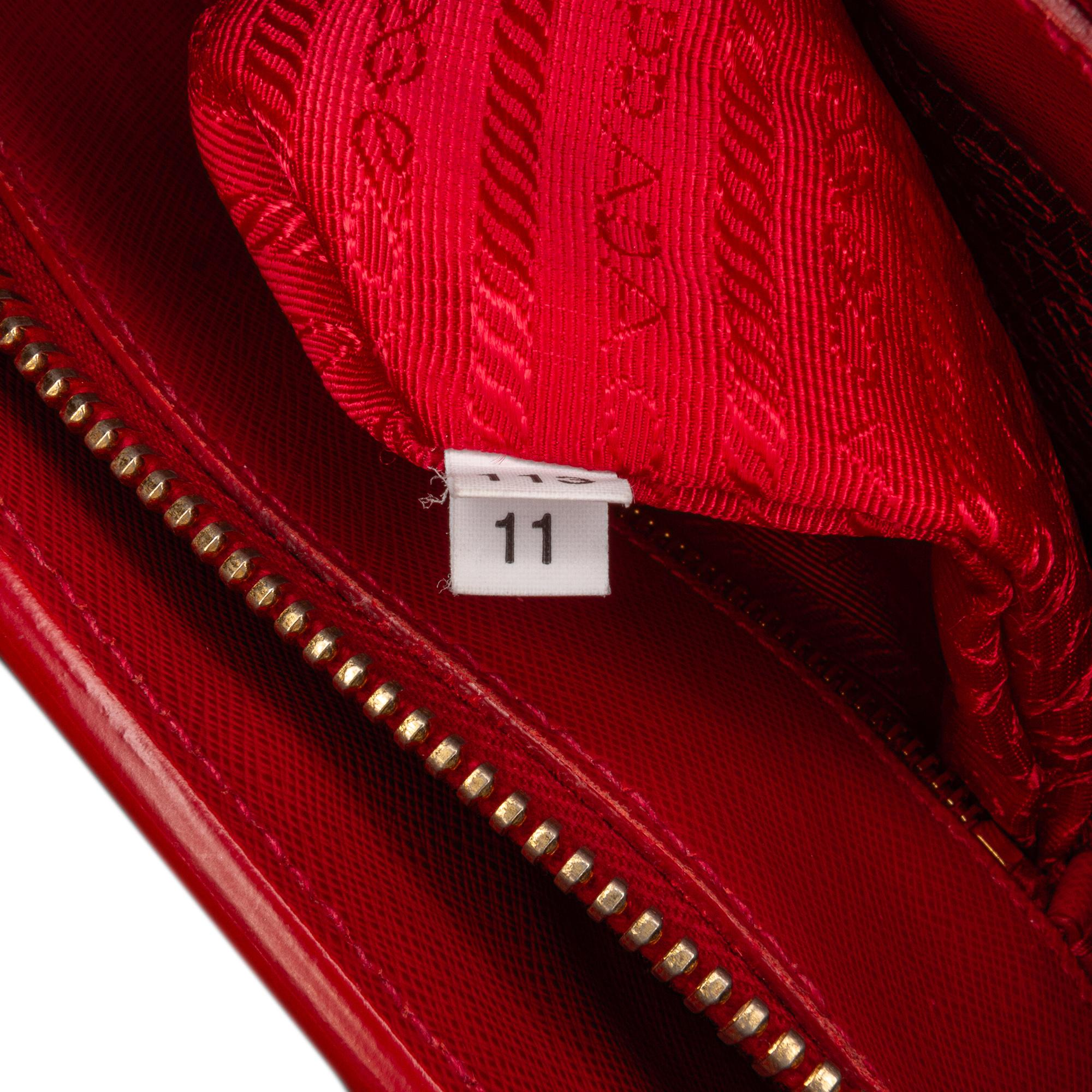 Prada Saffiano Lux Parabole Tote (SHG-aqGoHU)