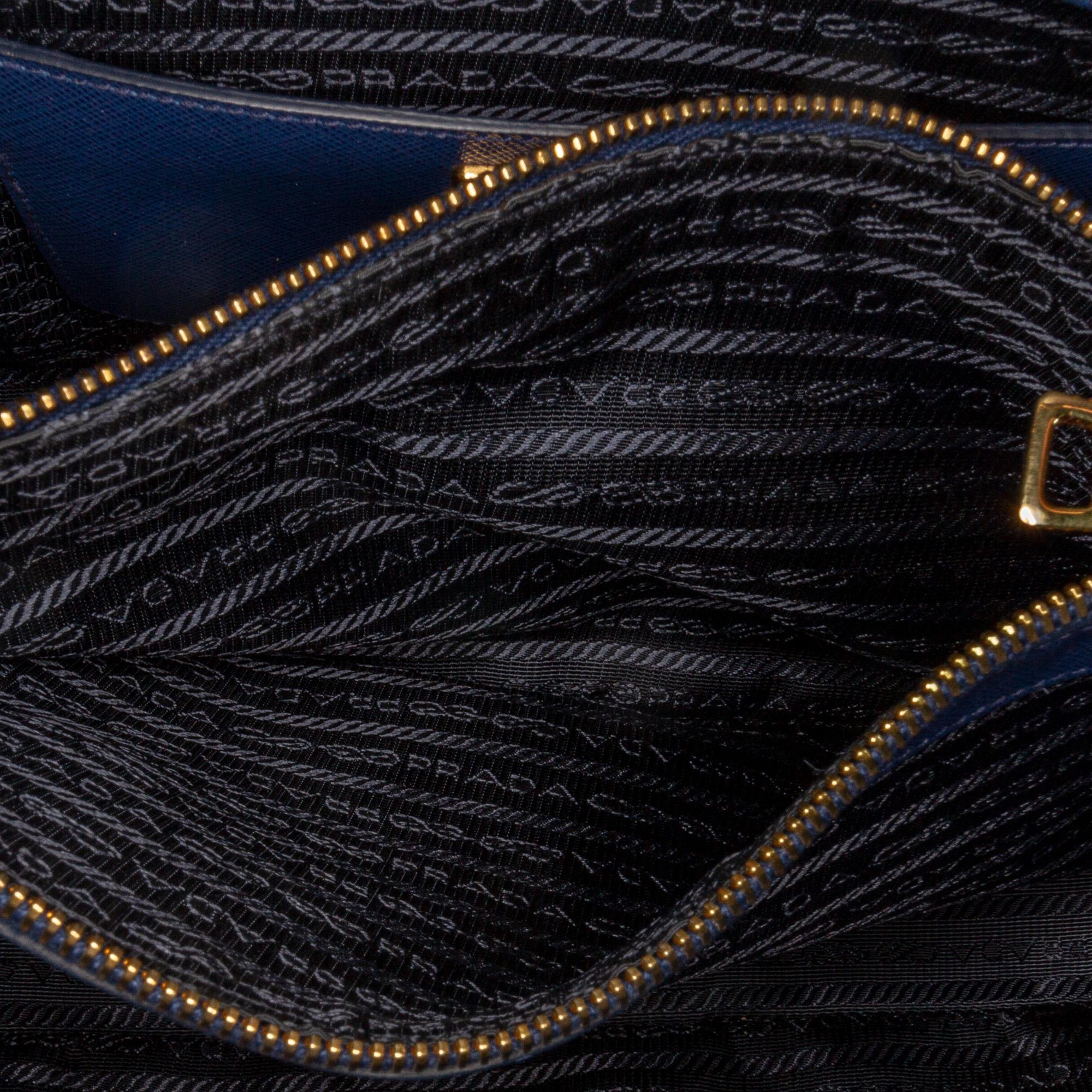 Prada Saffiano Lux Promenade (SHG-mkPysv)