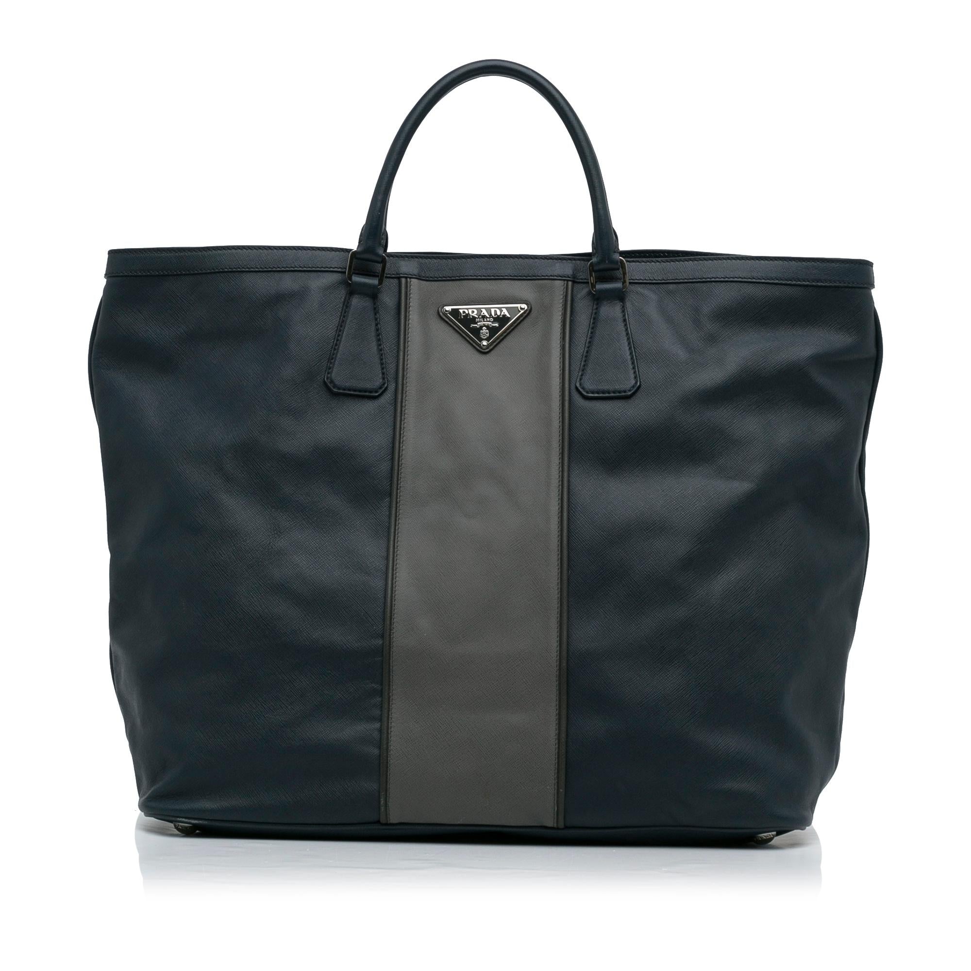 Prada Saffiano Lux Tote (SHG-Zhwhx1)