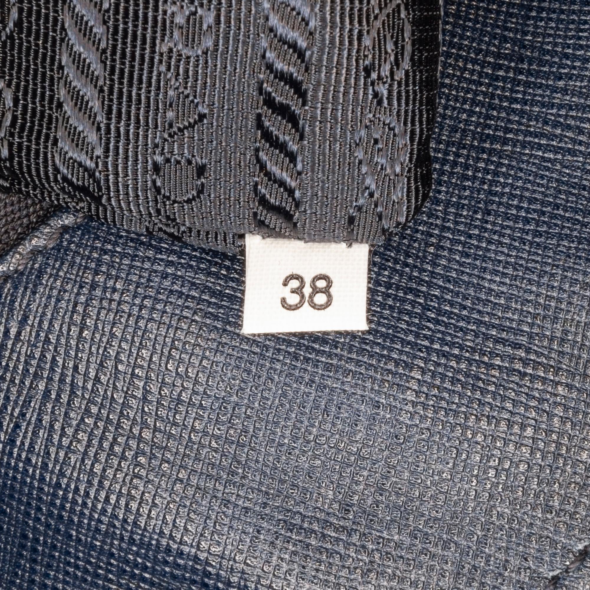 Prada Saffiano Lux Tote (SHG-Zhwhx1)