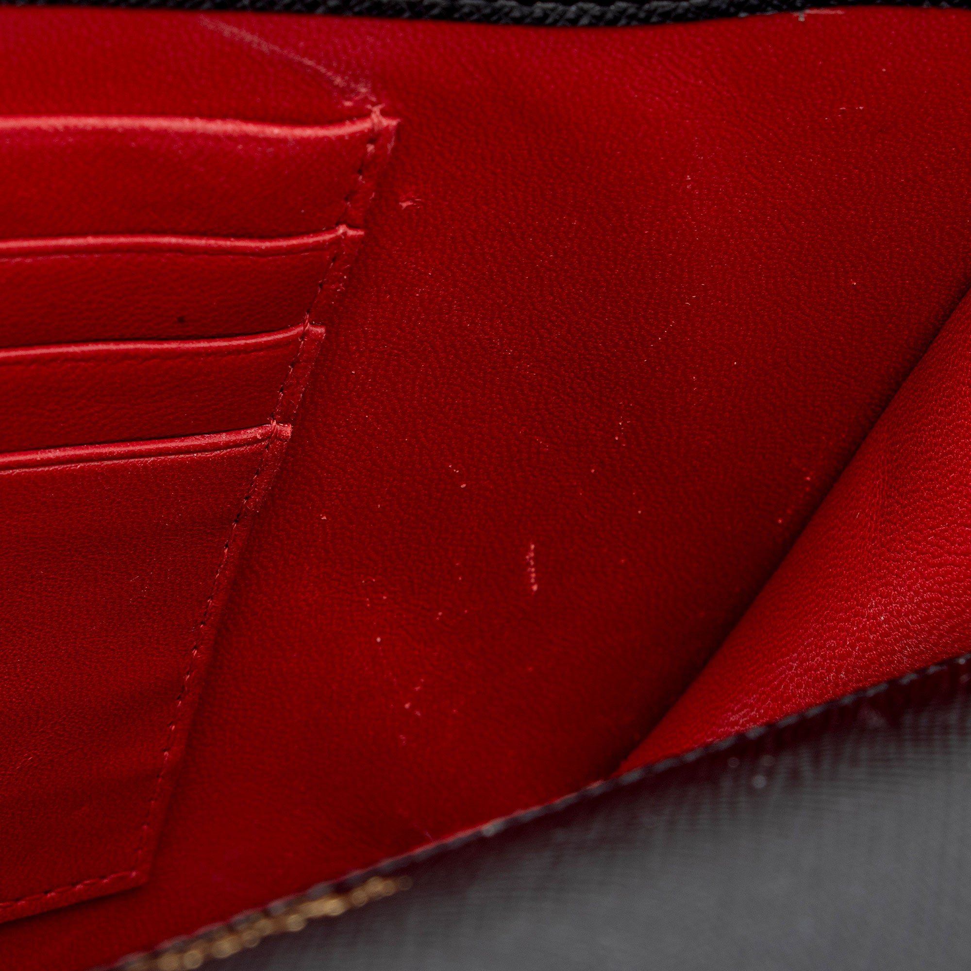 Prada Saffiano Lux Wallet On Chain (SHF-wIAF91)