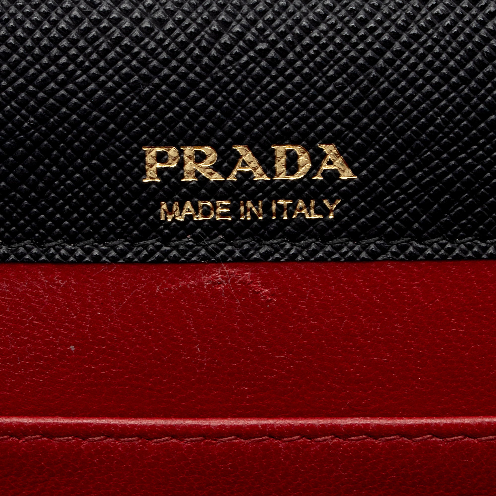 Prada Saffiano Lux Wallet On Chain (SHF-wIAF91)