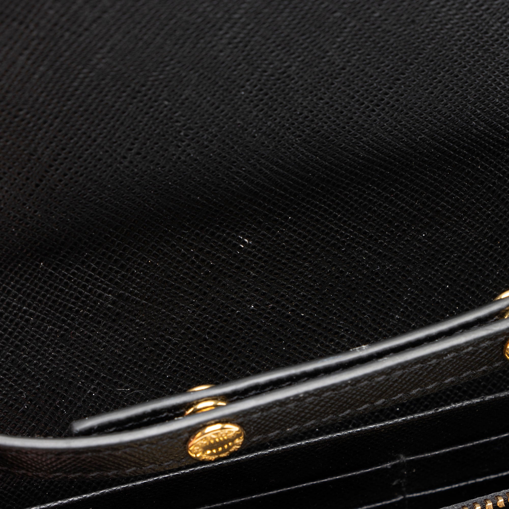 Prada Saffiano Metal Wallet on Chain Bag (SHF-g2W4tW)