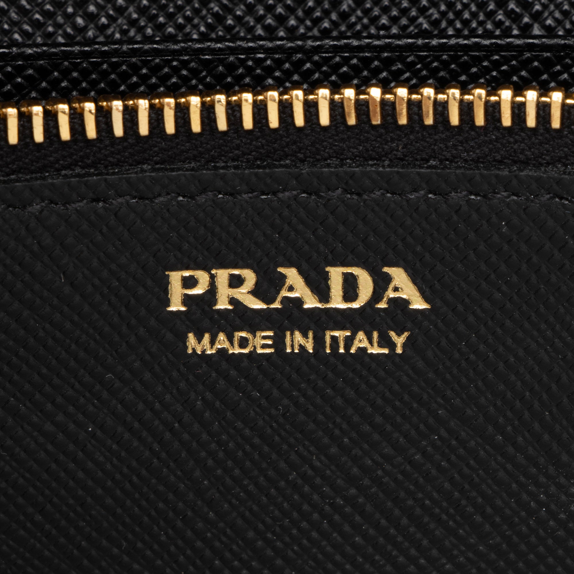 Prada Saffiano Metal Wallet on Chain Bag (SHF-g2W4tW)