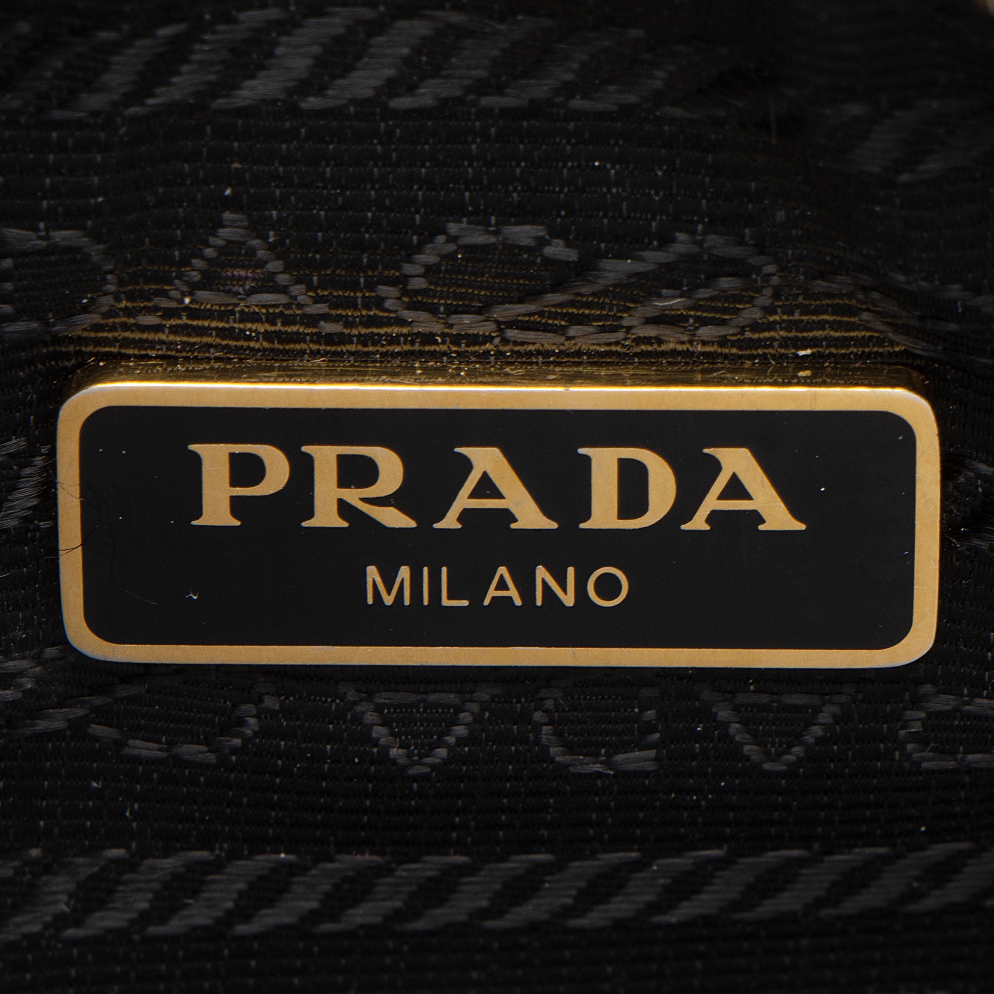 Prada Saffiano Re-Edition 2005 Crossbody