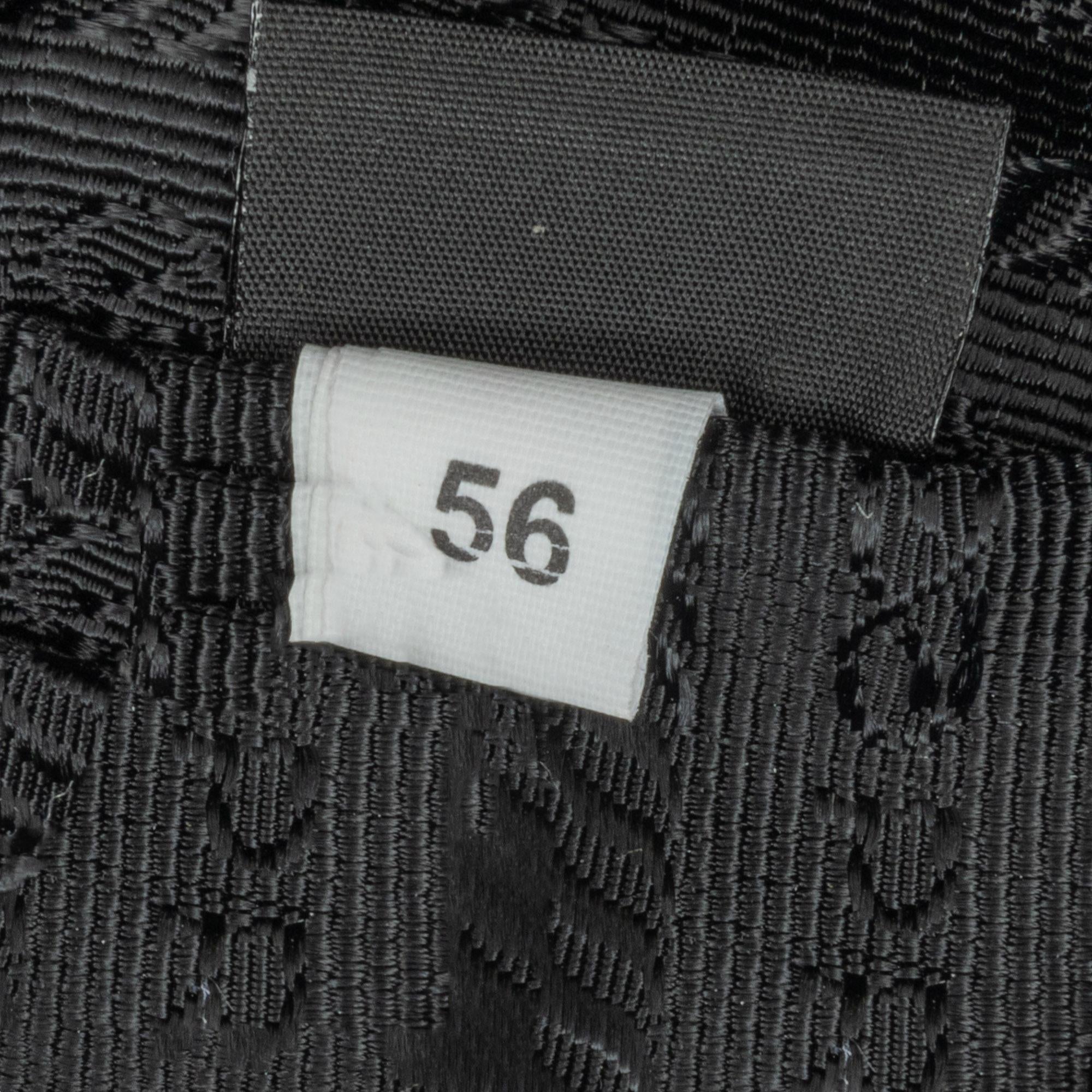 Prada Saffiano Re-Edition Zip Messenger (SHG-L9CUCl)