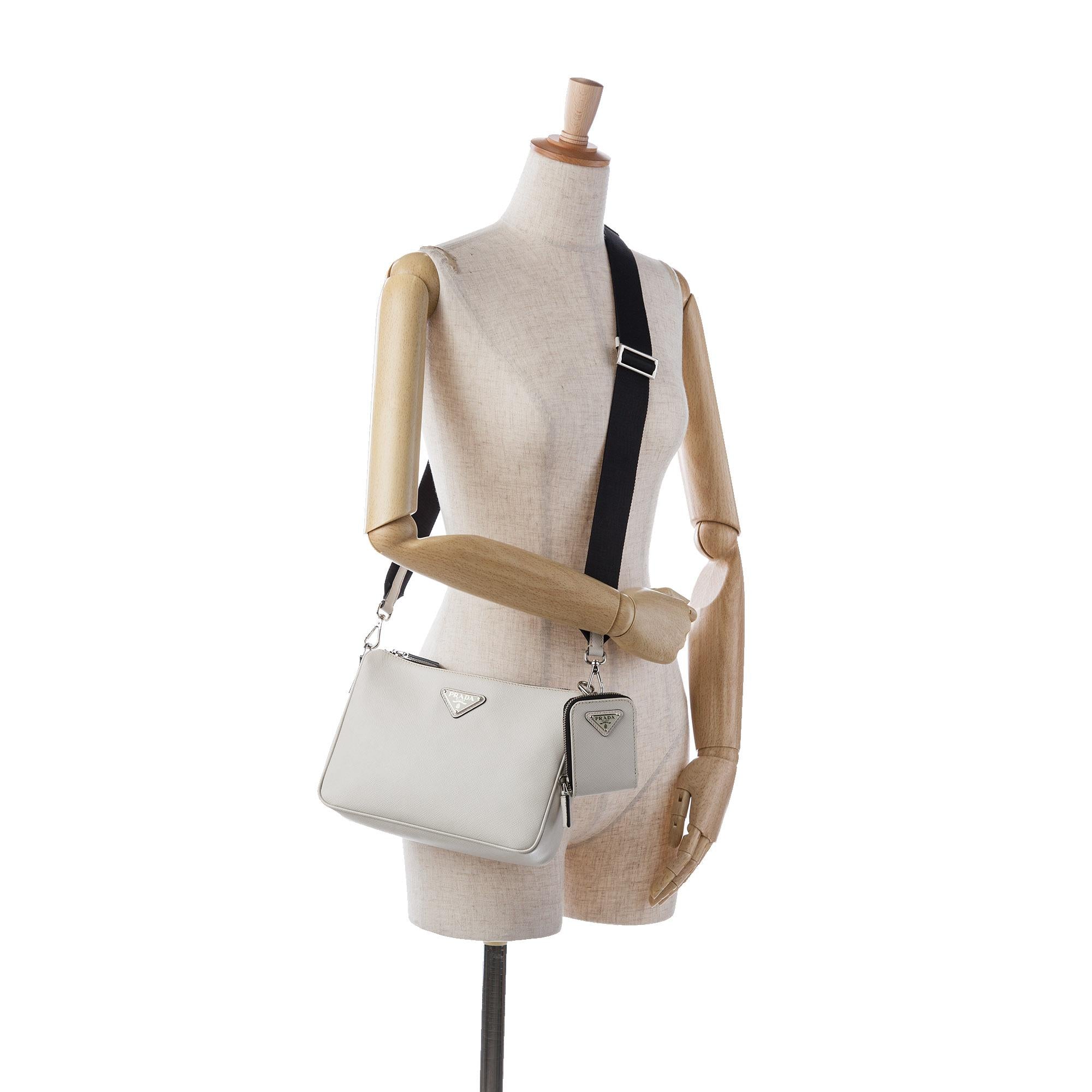 Prada Saffiano Re-Edition Zip Messenger (SHG-L9CUCl)