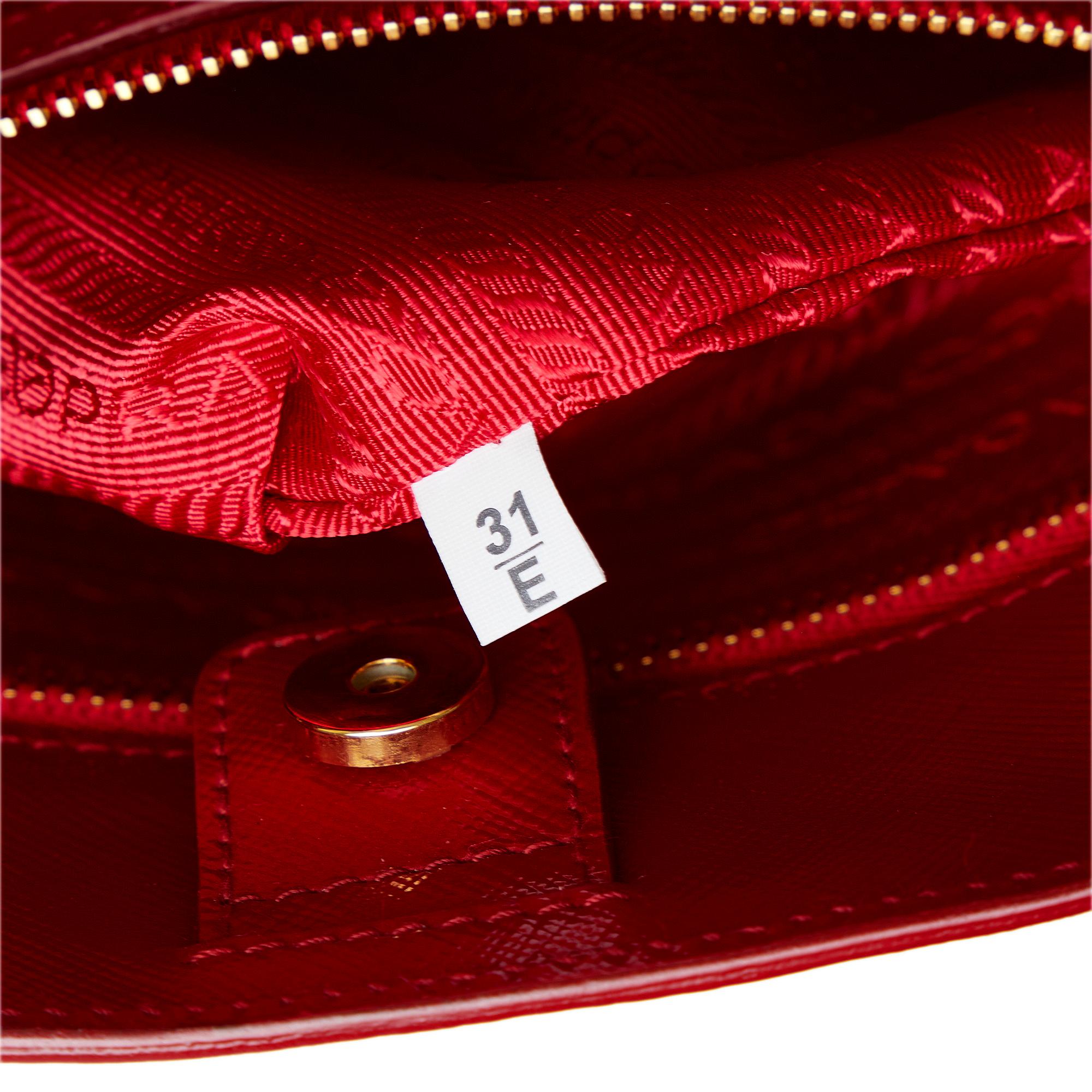 Prada Saffiano Vernice Satchel (SHG-cwL7fI)