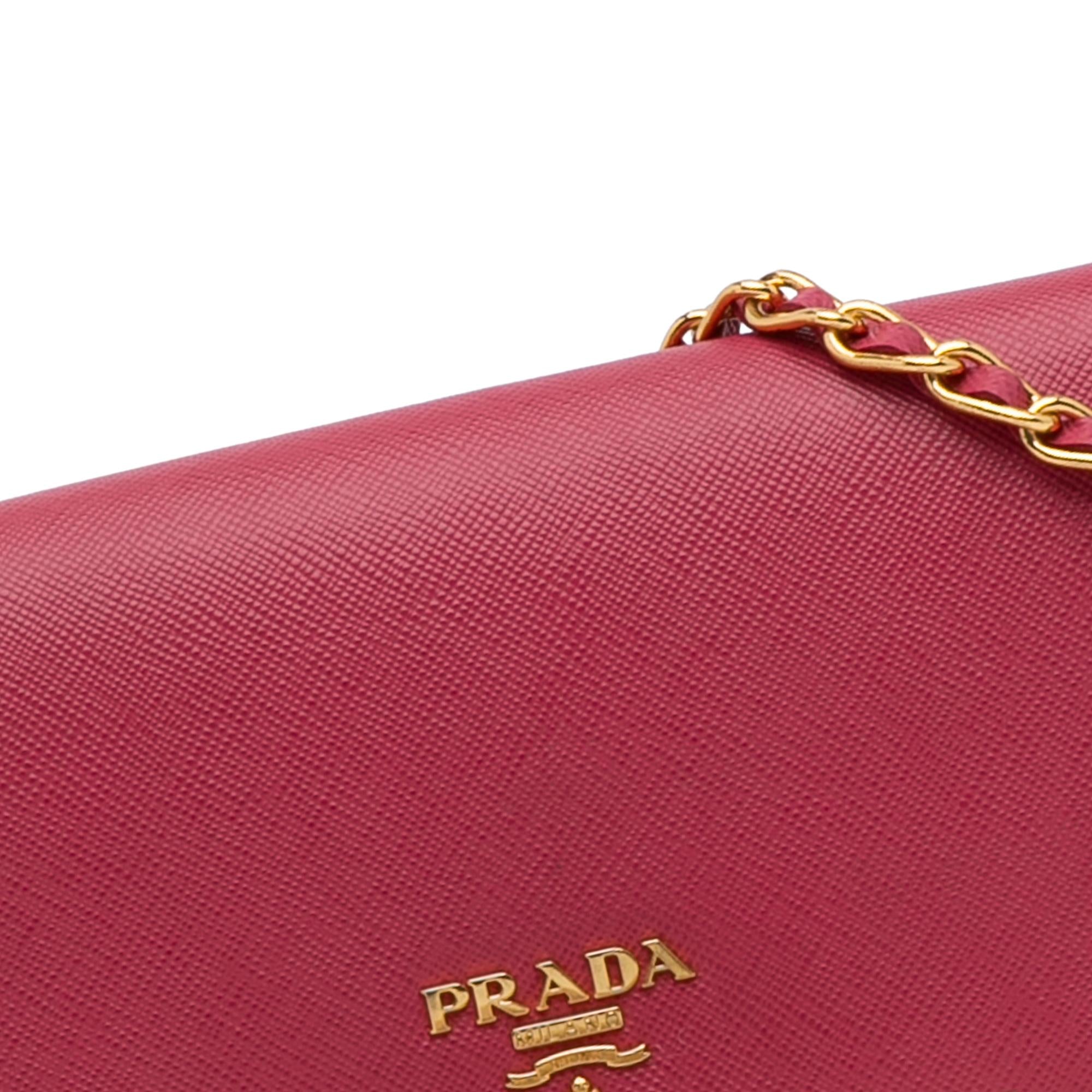Prada Saffiano Wallet On Chain (SHG-Oo2xgN)