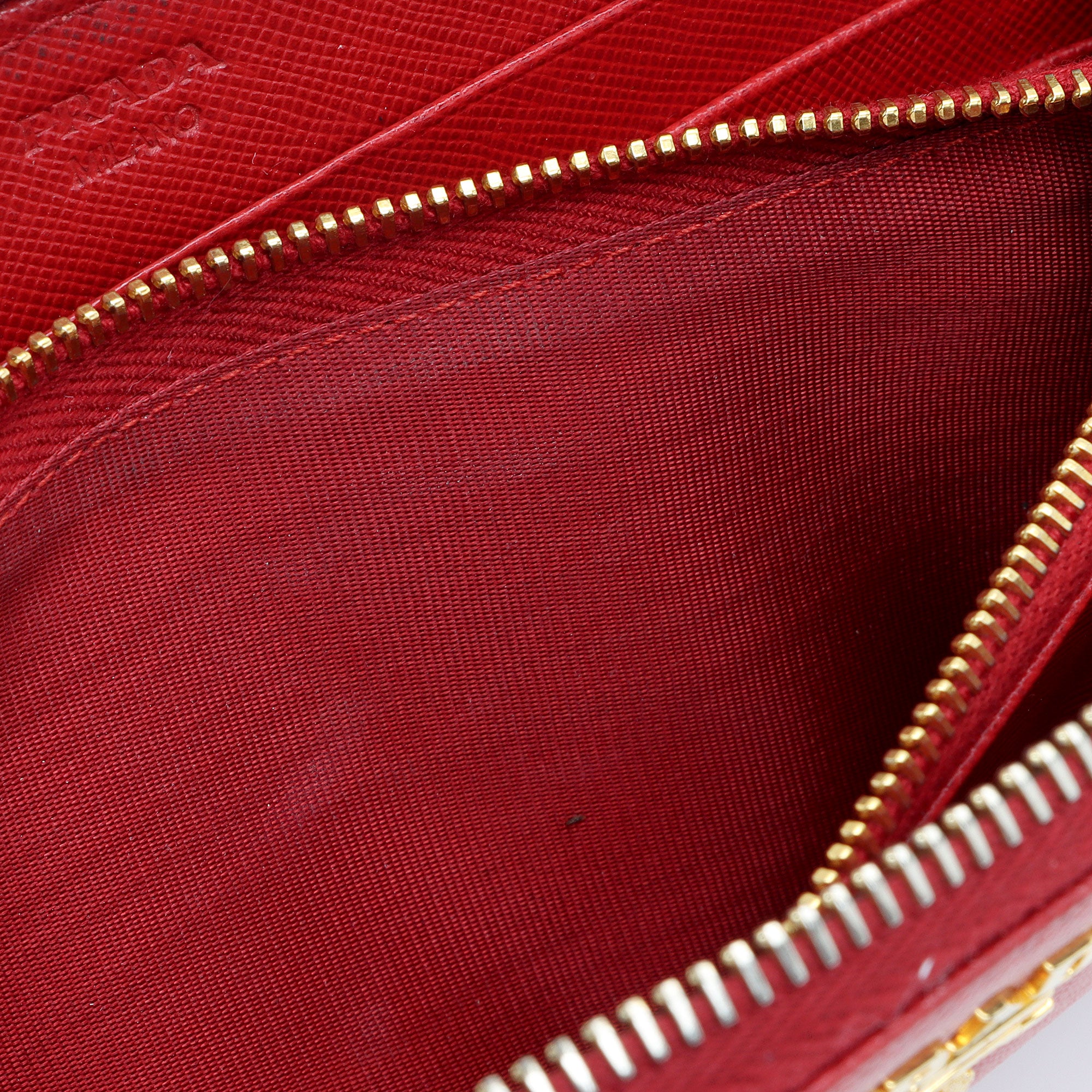 Prada Saffiano Zip Around Wallet (SHF-l6CXal)