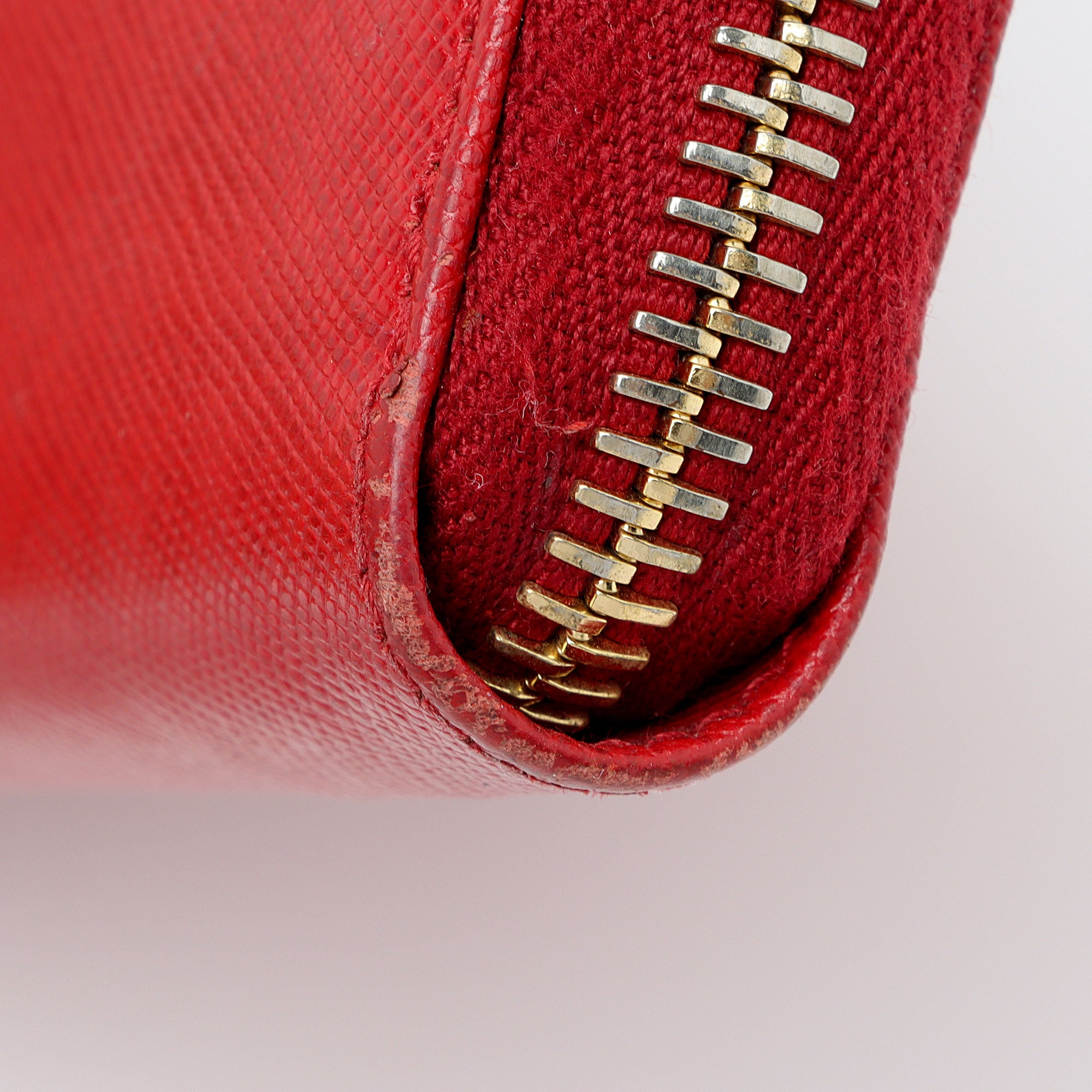 Prada Saffiano Zip Around Wallet (SHF-l6CXal)