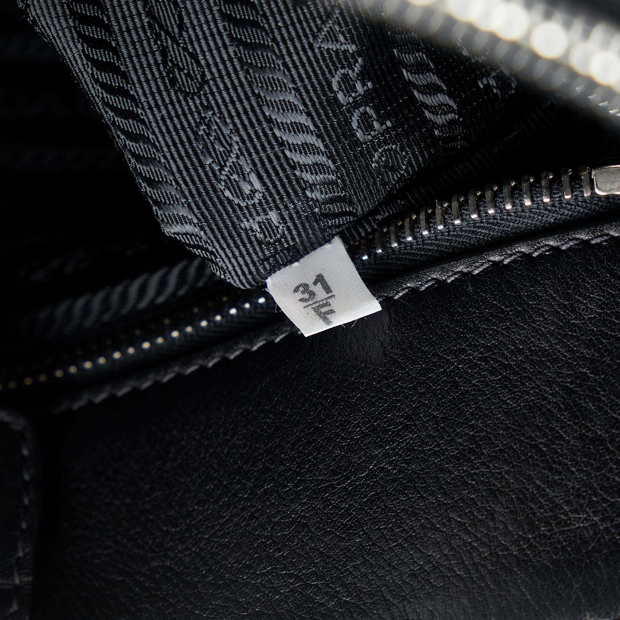 Prada Soft Calf Shoulder Bag (SHG-xibxya)