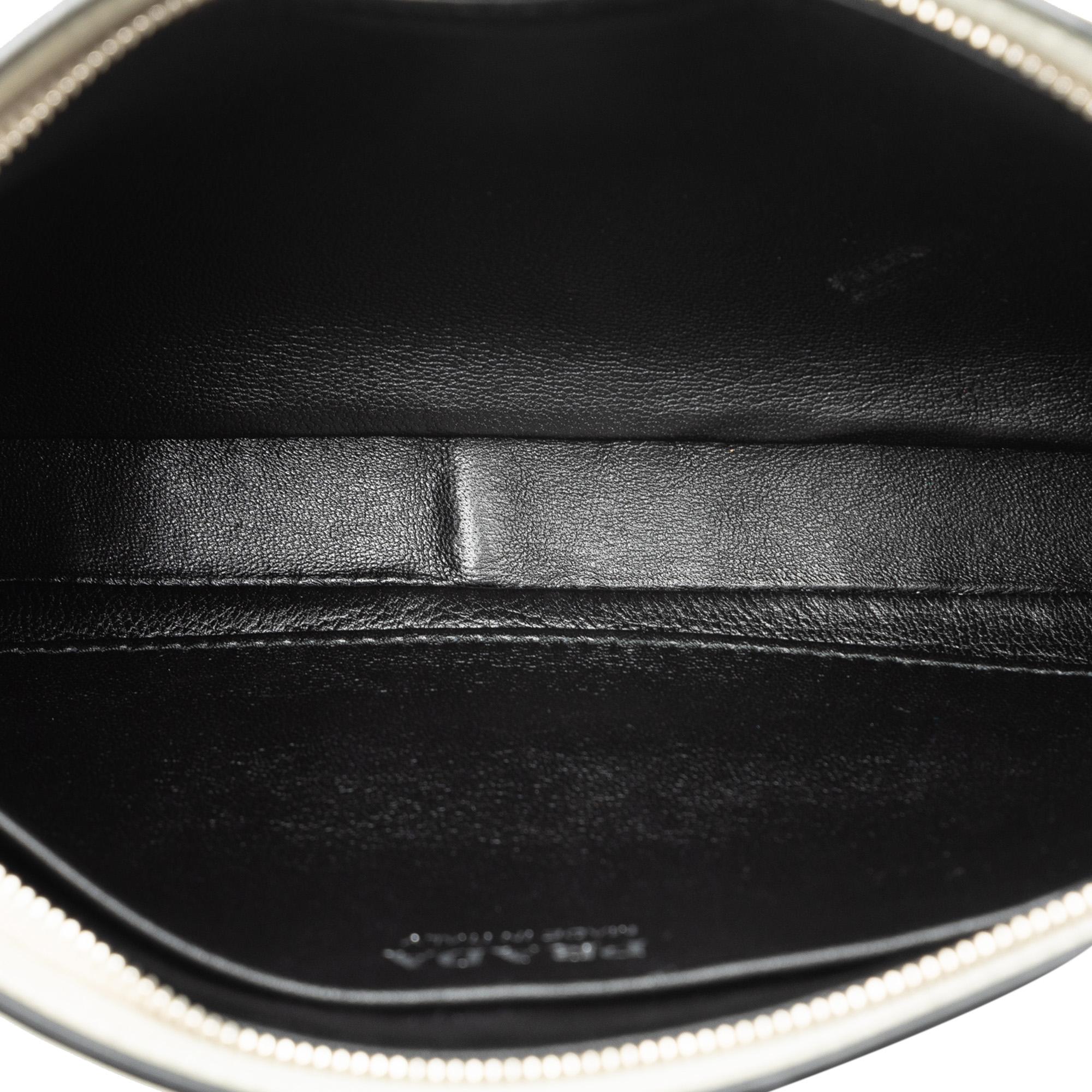 Prada Spazzolato Sidonie Chain Crossbody (SHG-HtOo2h)