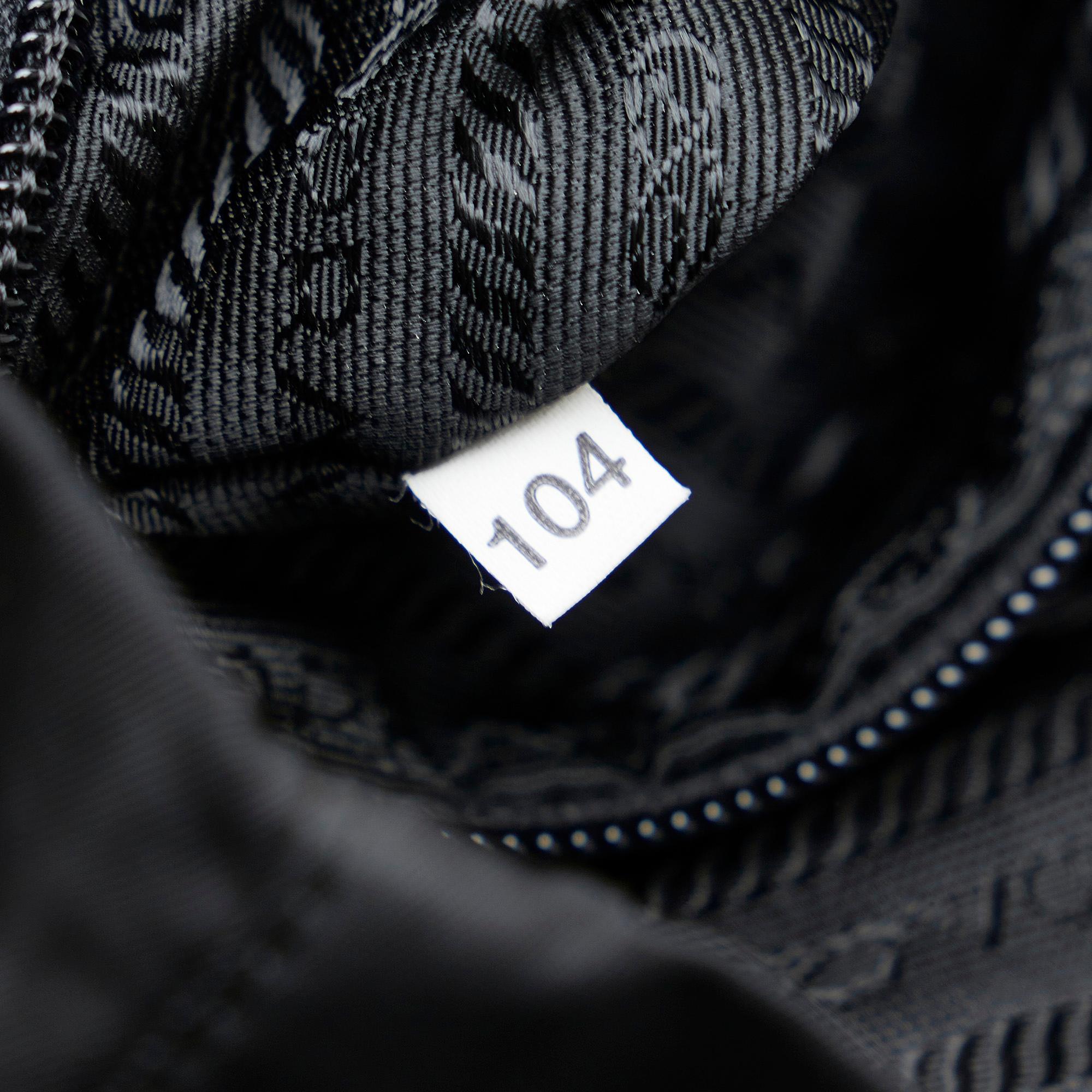 Prada Tessuto Backpack (SHG-oF1E9W)