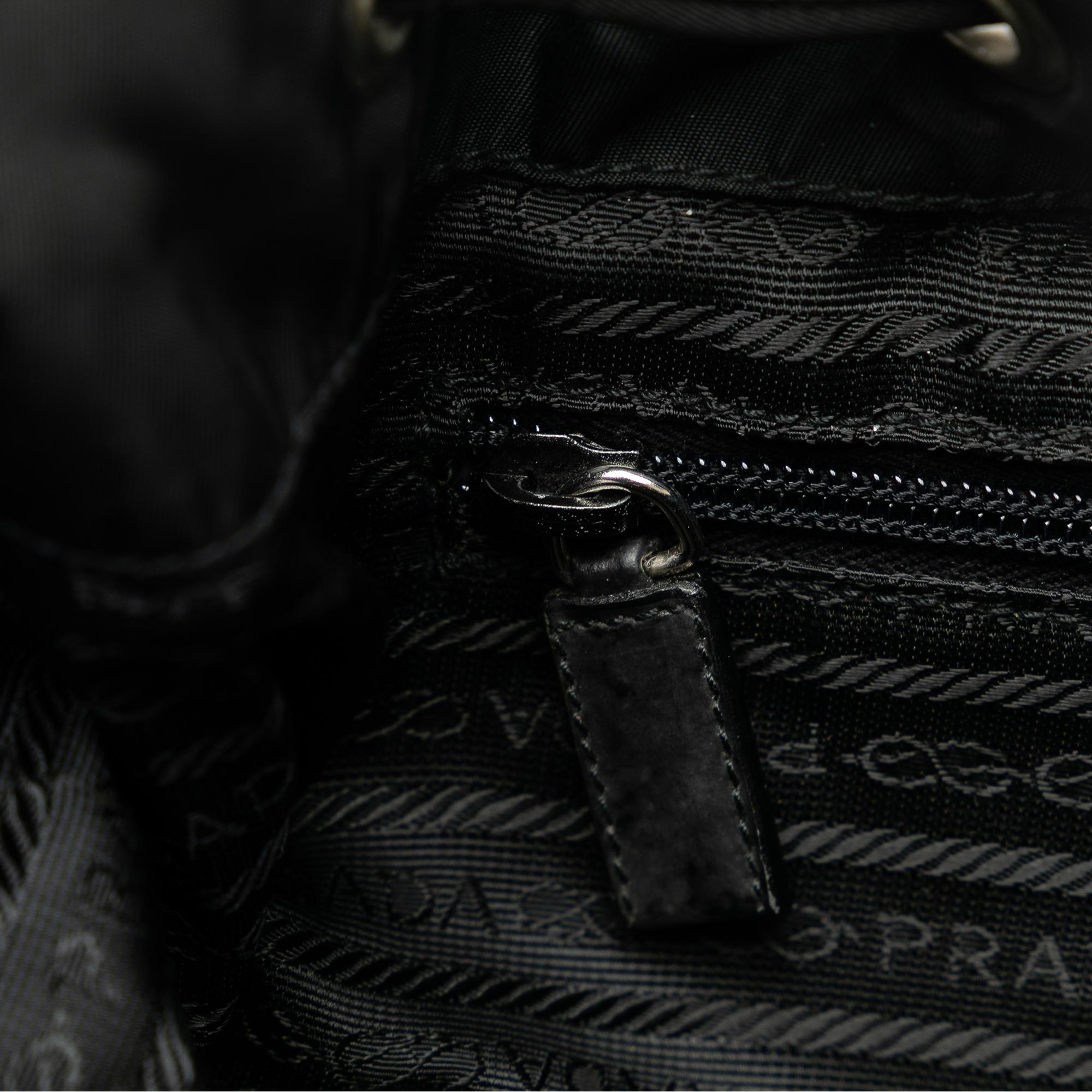 Prada Tessuto Backpack (SHG-ylMt7U)