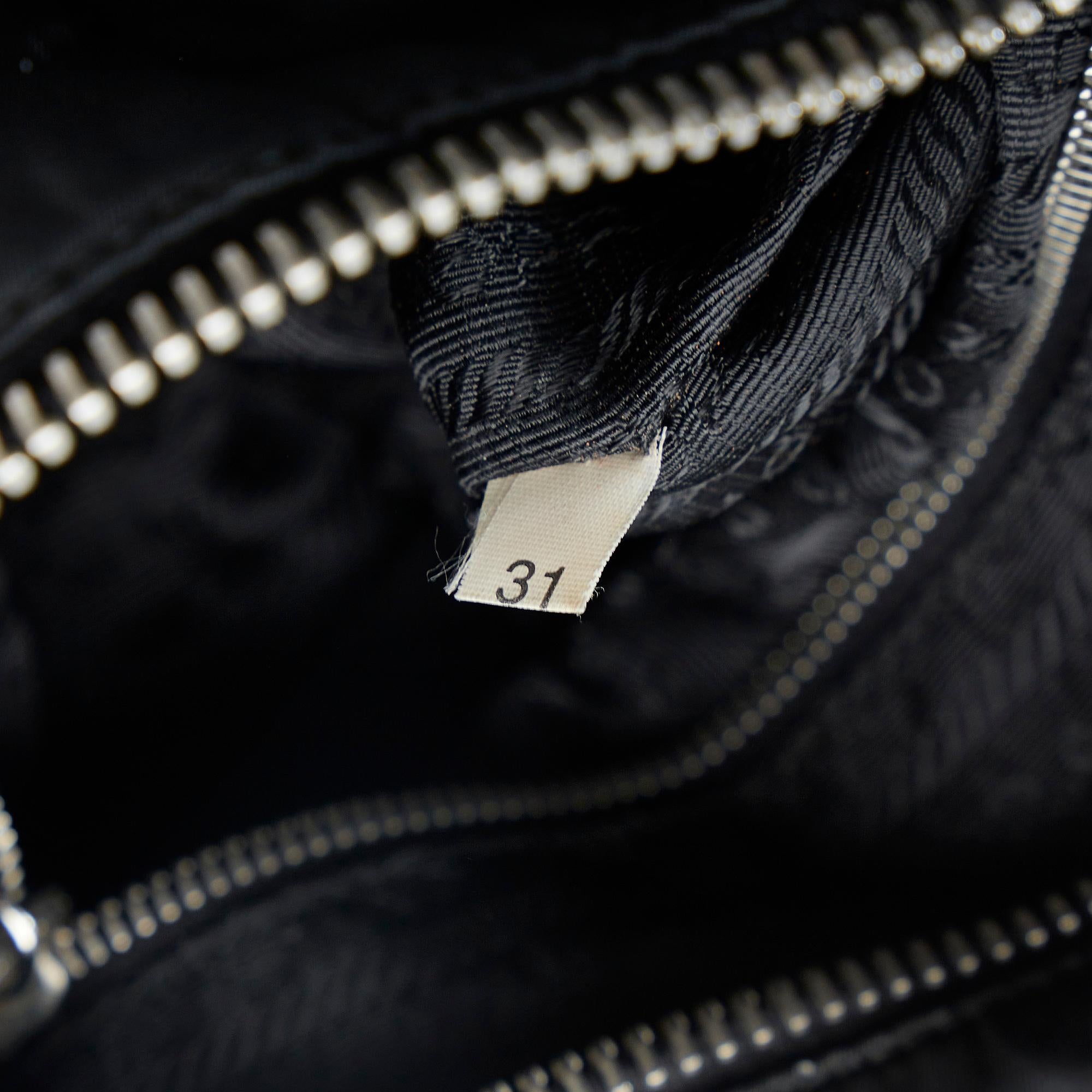 Prada Tessuto Boston Bag (SHG-CgOS0h)