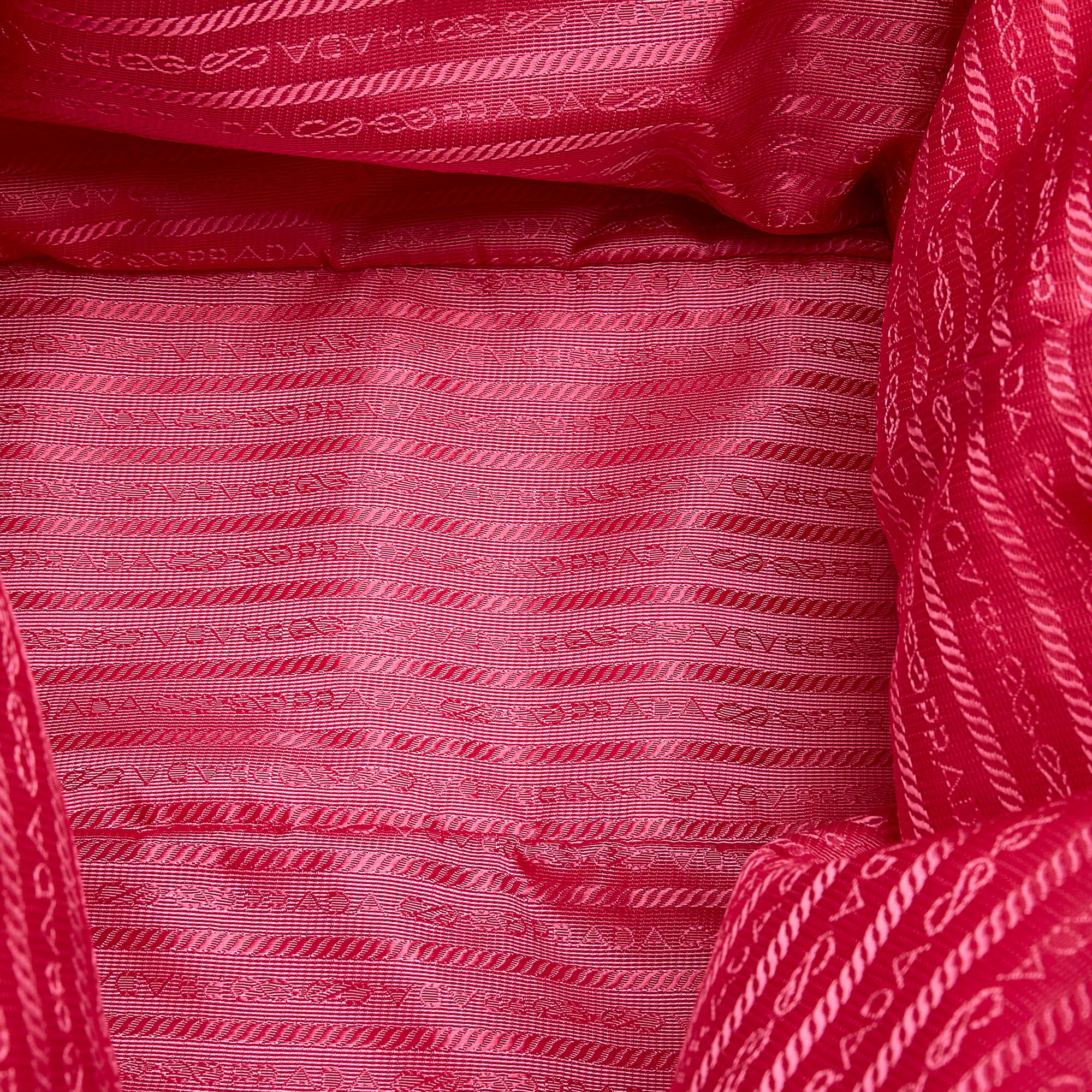 Prada Tessuto Canapa Tote Bag (SHG-31760)