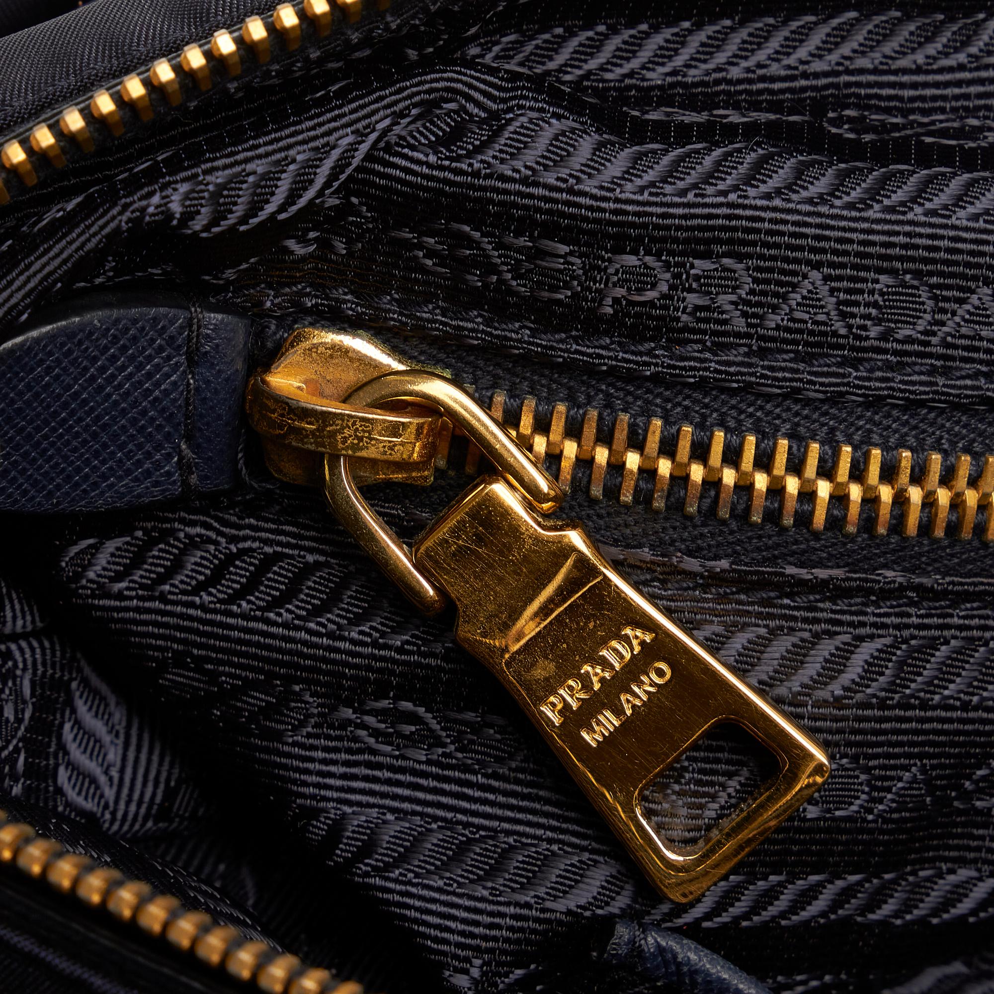 Prada Tessuto Crossbody Bag (SHG-RzLdLo)