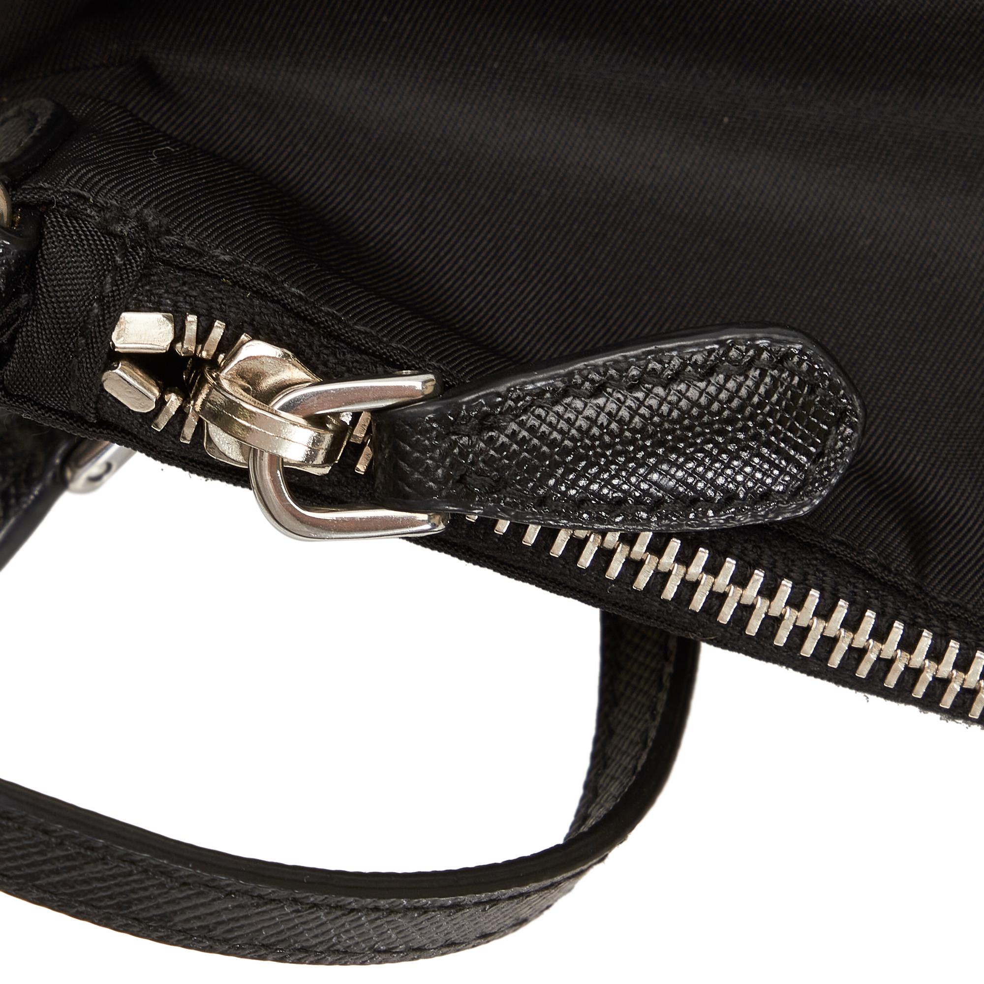 Prada Tessuto Crossbody Bag (SHG-vK4exL)