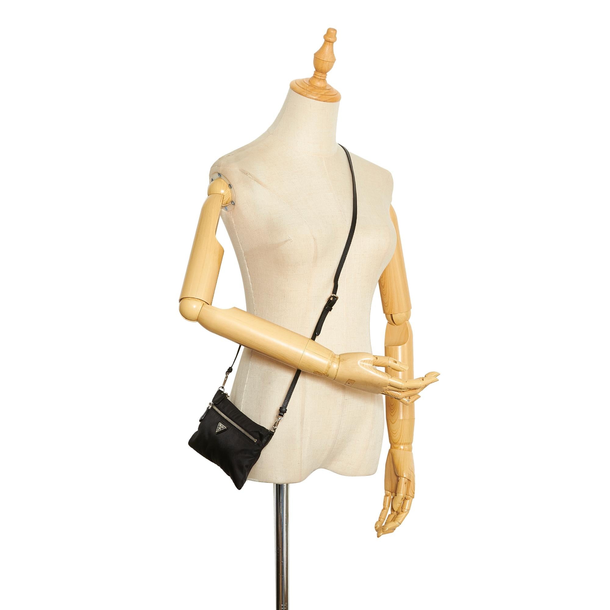 Prada Tessuto Crossbody Bag (SHG-vK4exL)