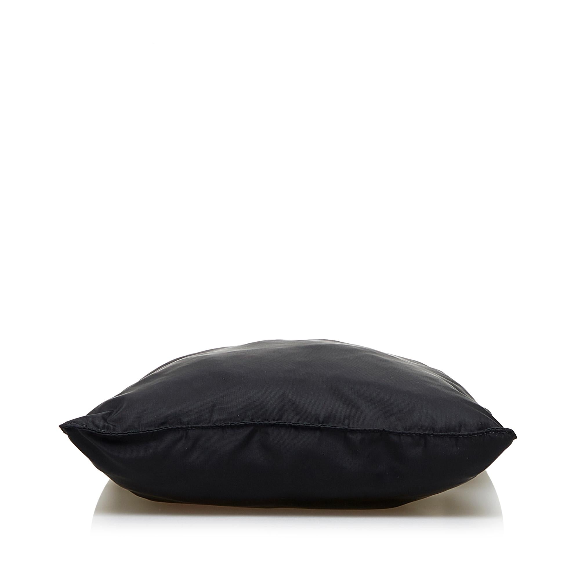 Prada Tessuto Crossbody Bag (SHG-sIKrSD)