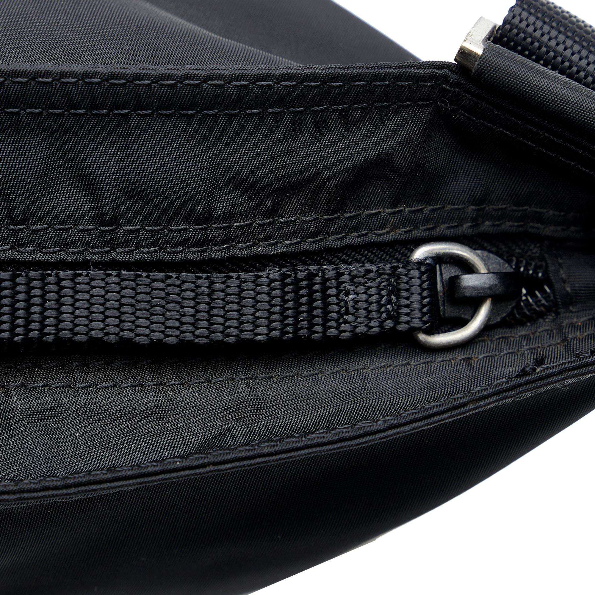 Prada Tessuto Crossbody Bag (SHG-sIKrSD)