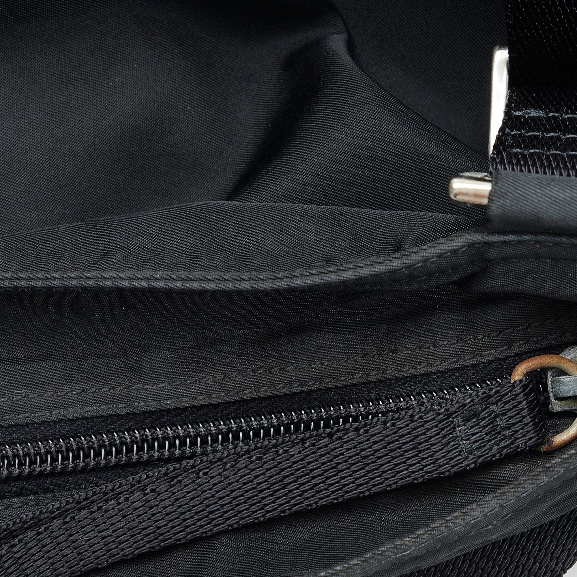 Prada Tessuto Crossbody Bag (SHG-djHHc2)