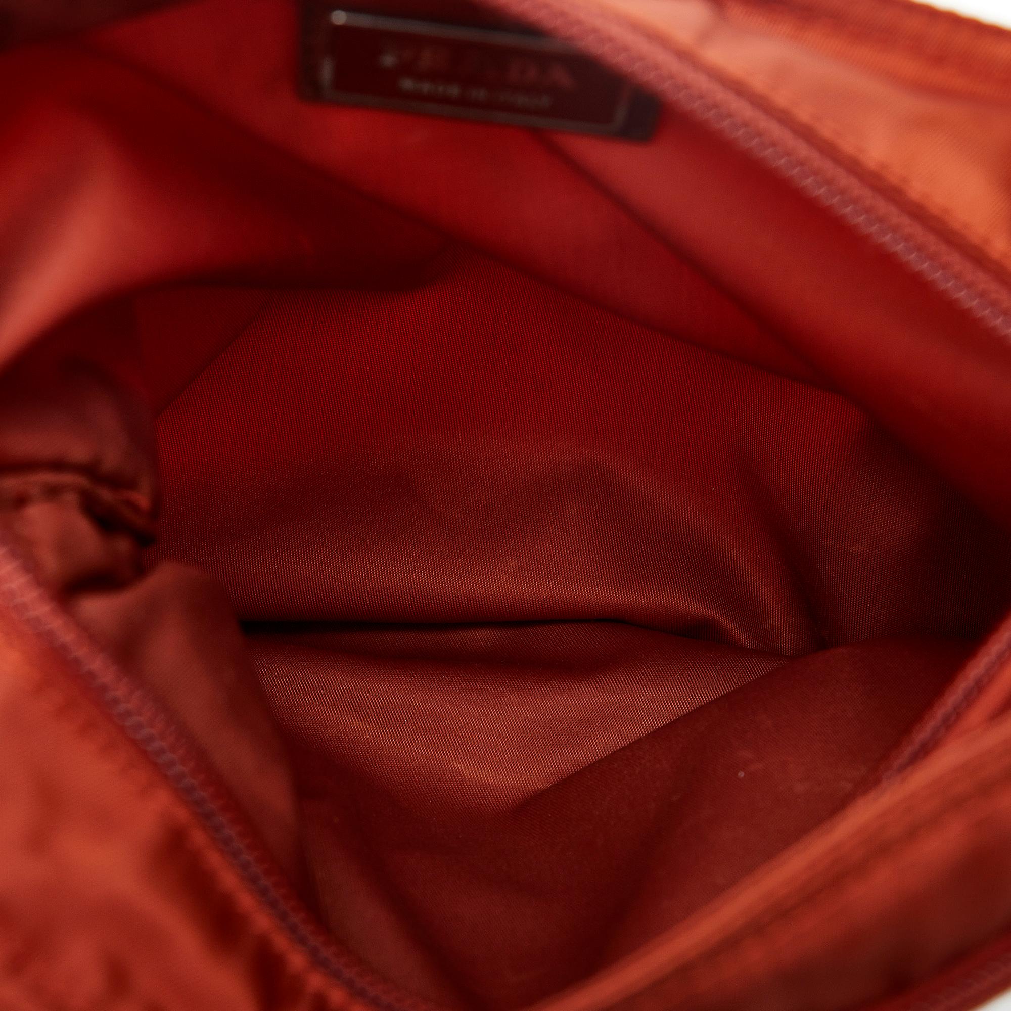 Prada Tessuto Crossbody Bag (SHG-FYPnsa)