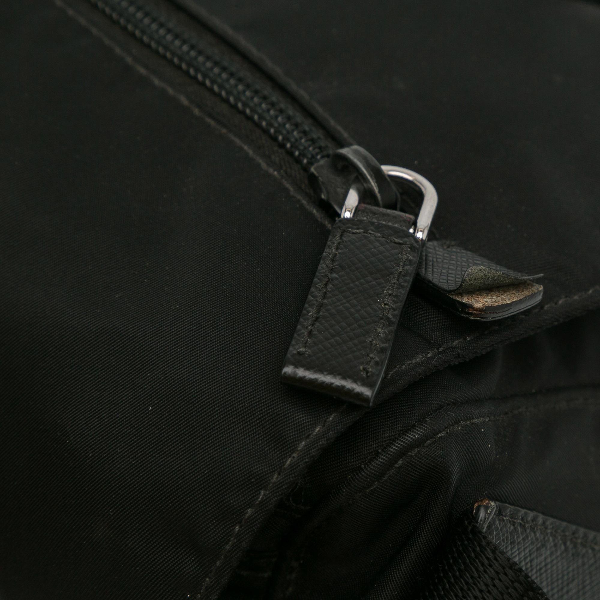 Prada Tessuto Crossbody Bag (SHG-nIlsRa)