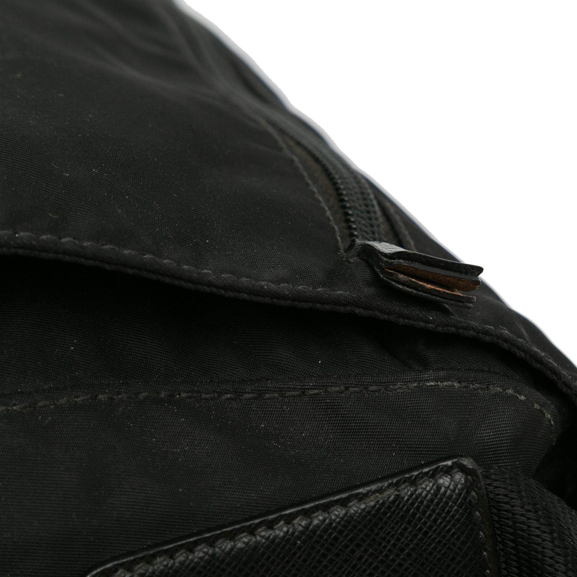Prada Tessuto Crossbody Bag (SHG-nIlsRa)
