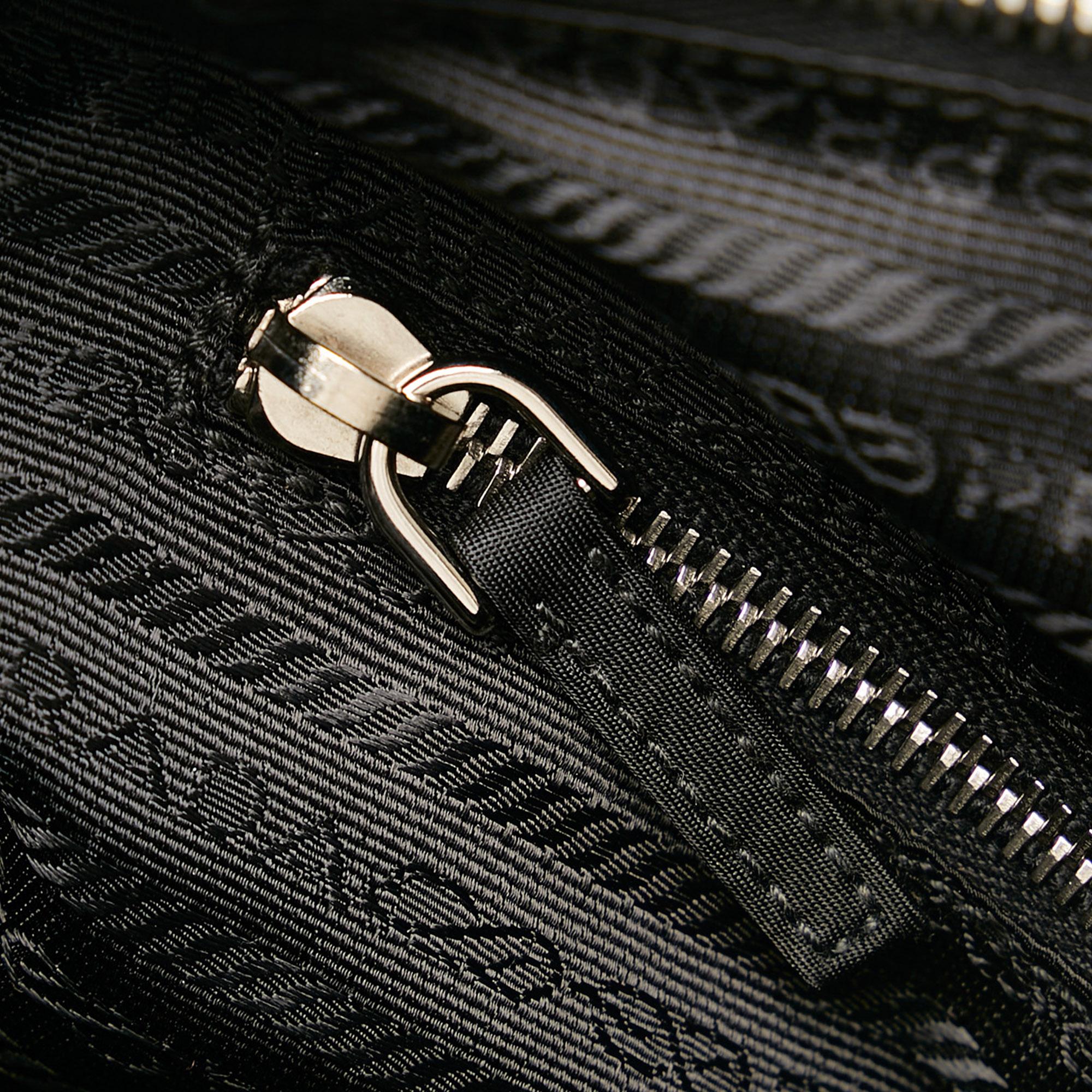 Prada Tessuto Crossbody (SHG-hlj8pL)