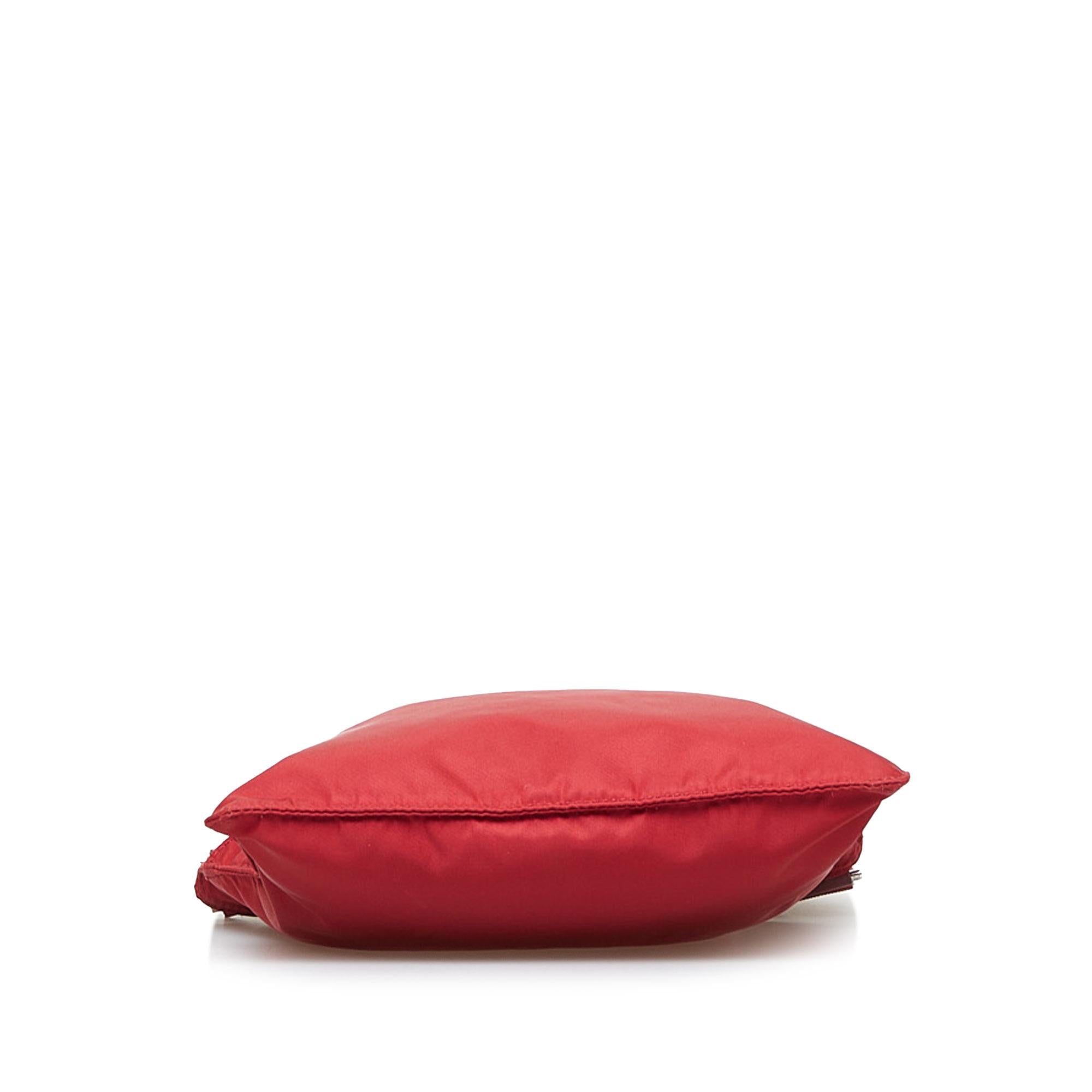 Prada Tessuto Crossbody (SHG-MIv0U7)