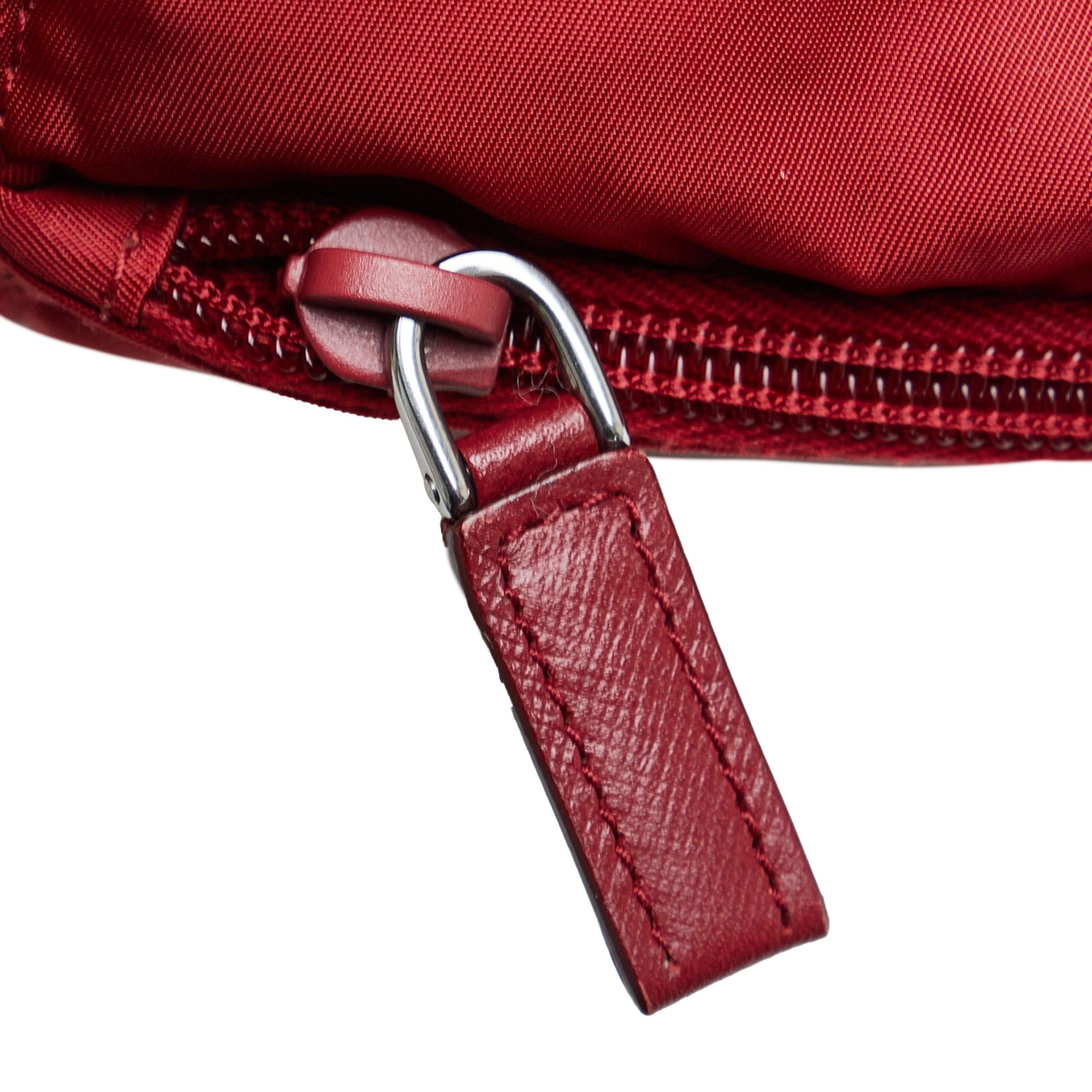 Prada Tessuto Crossbody (SHG-MIv0U7)