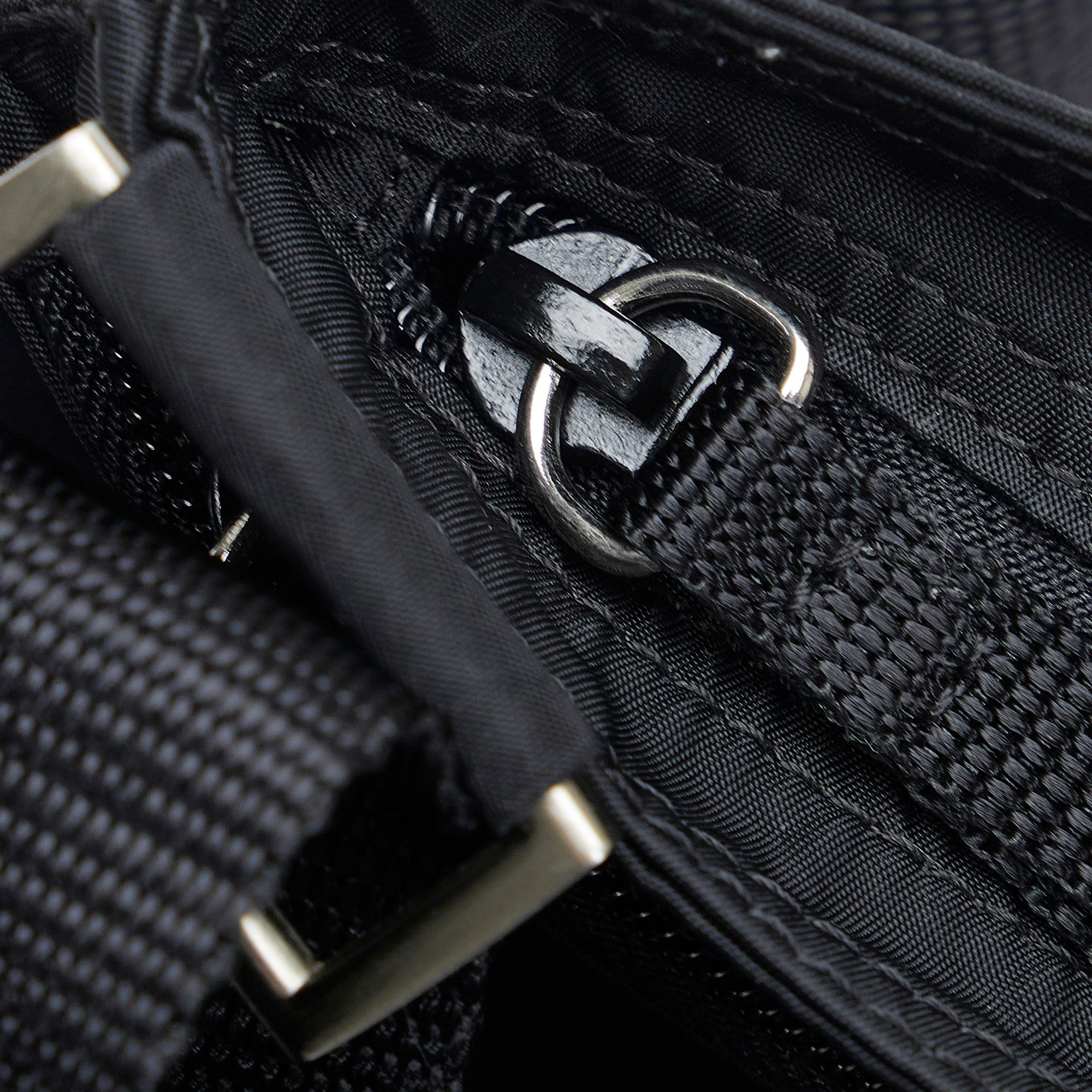 Prada Tessuto Crossbody (SHG-ksw0pT)