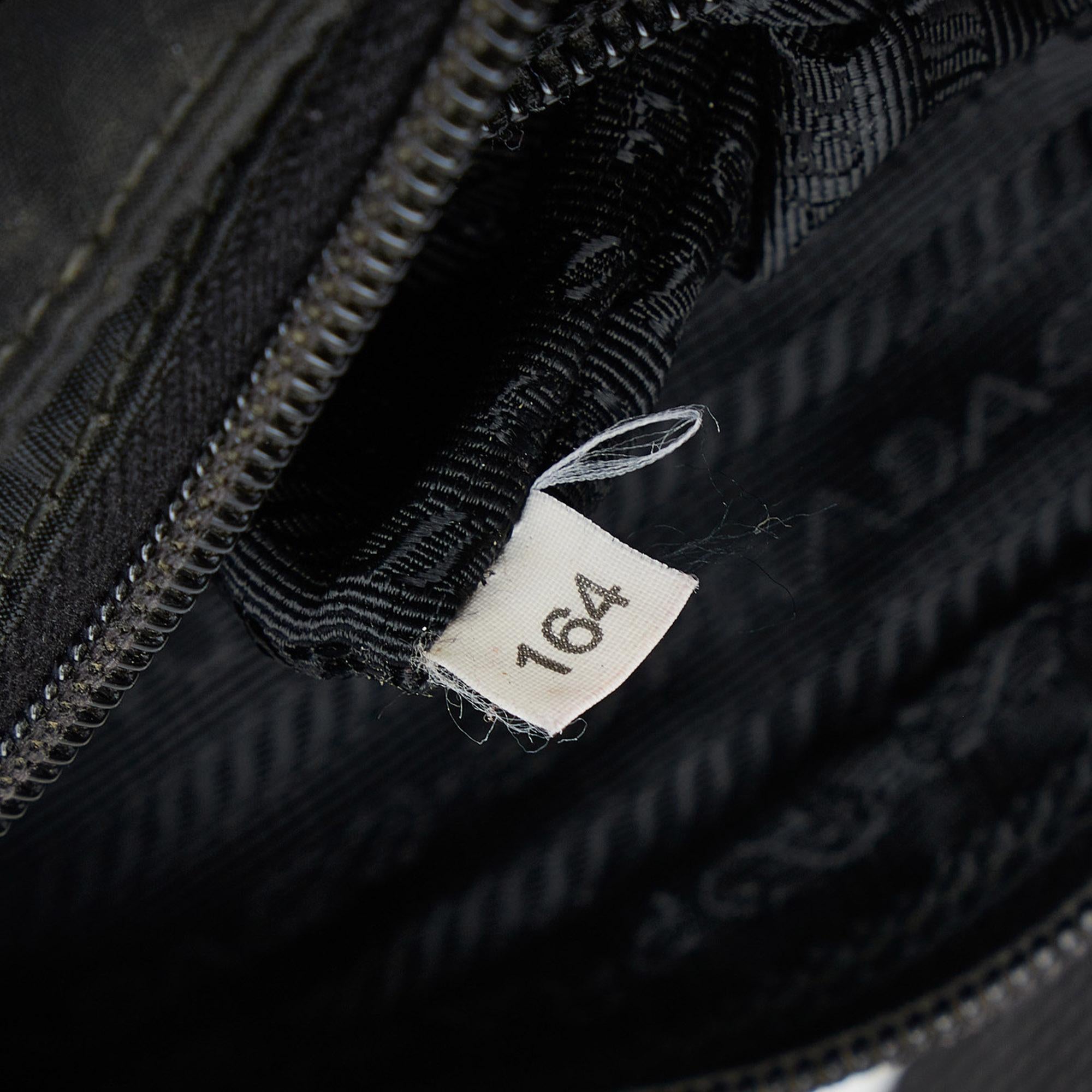 Prada Tessuto Crossbody (SHG-XZ61os)