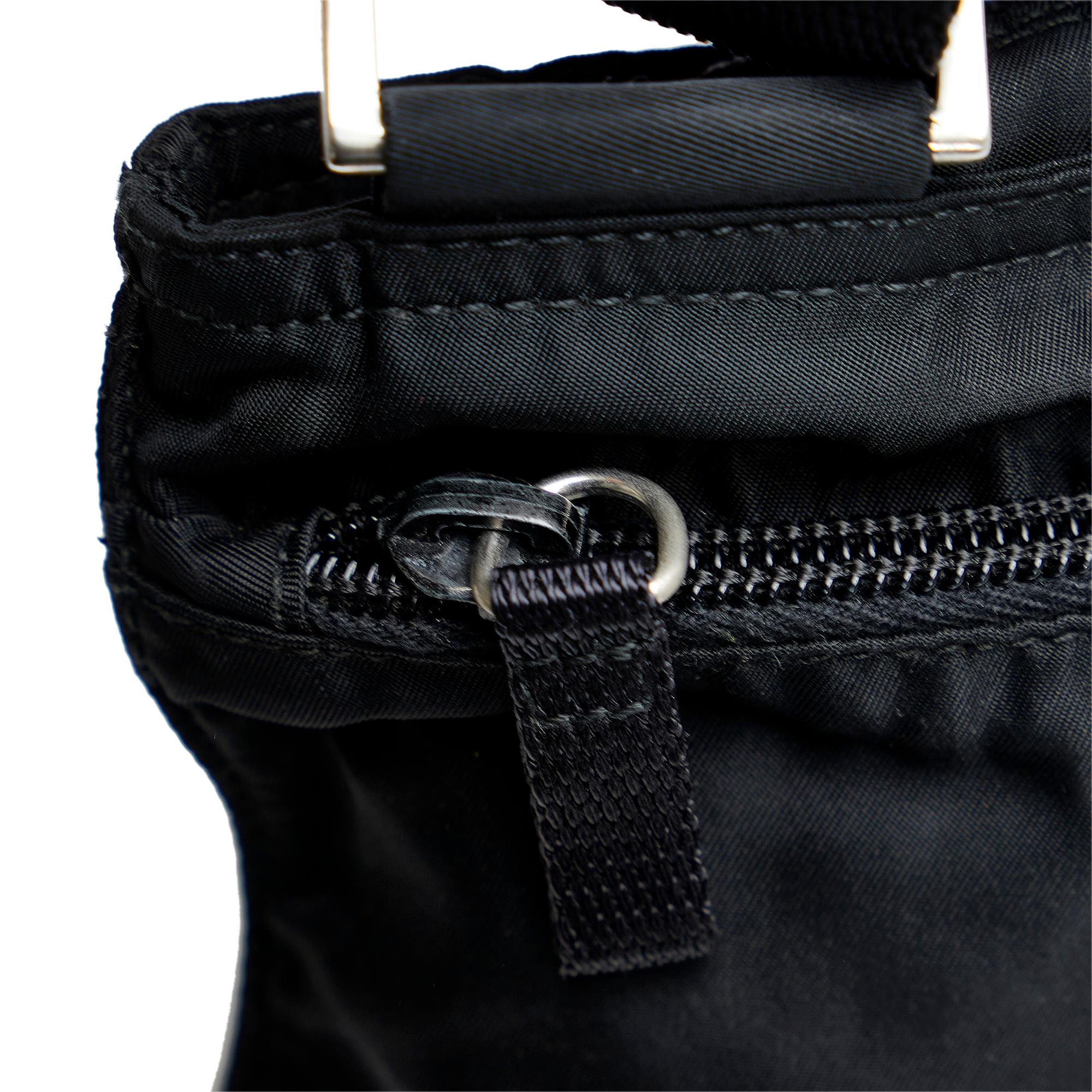 Prada Tessuto Crossbody (SHG-zsvYmD)