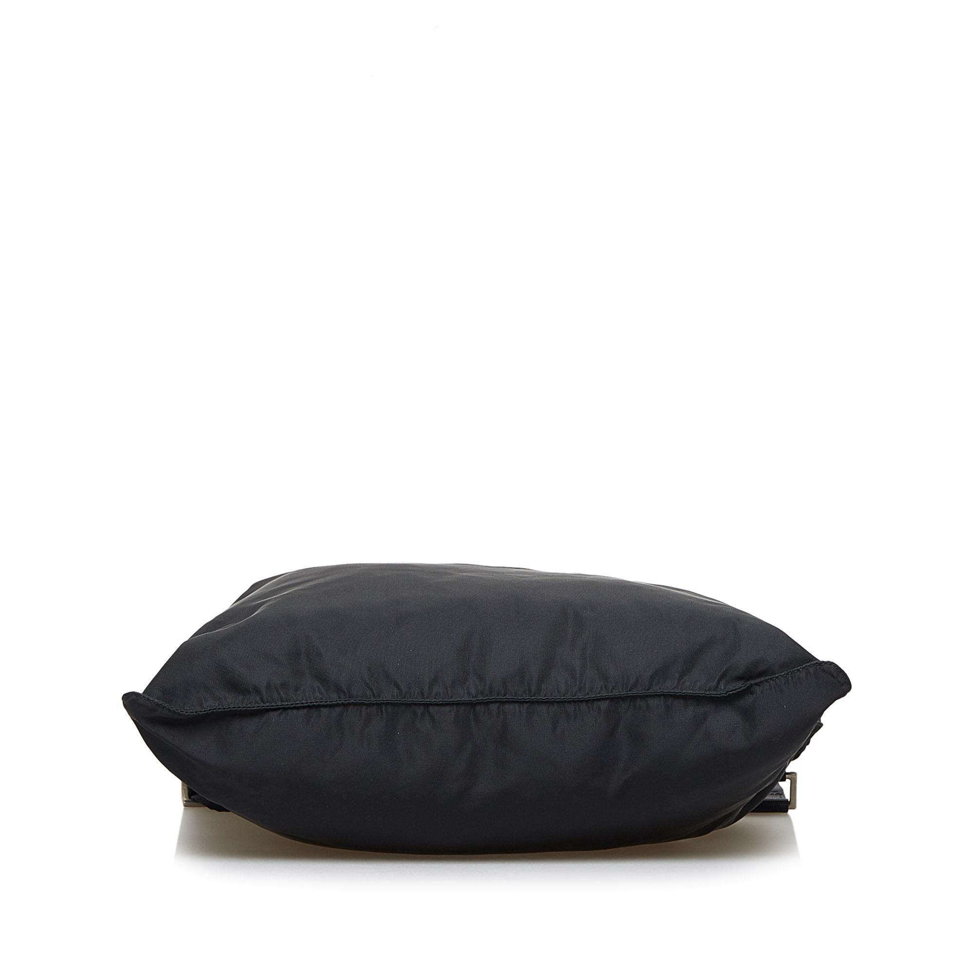 Prada Tessuto Crossbody (SHG-3WVpyt)