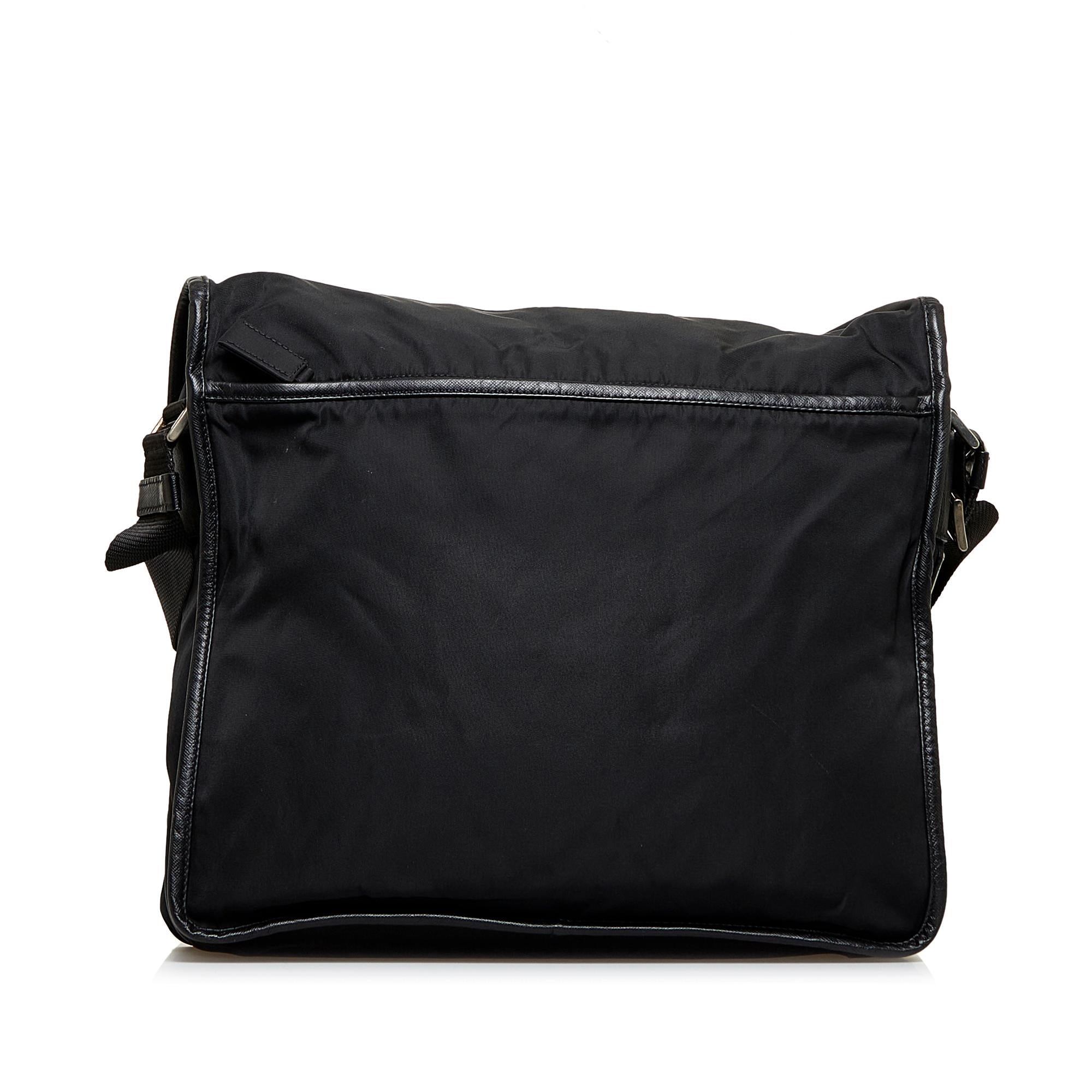 Prada Tessuto Crossbody (SHG-IUsqIR)