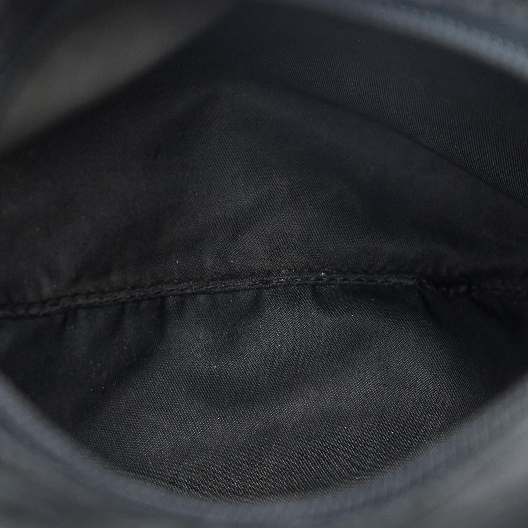 Prada Tessuto Crossbody (SHG-SmfnpP)