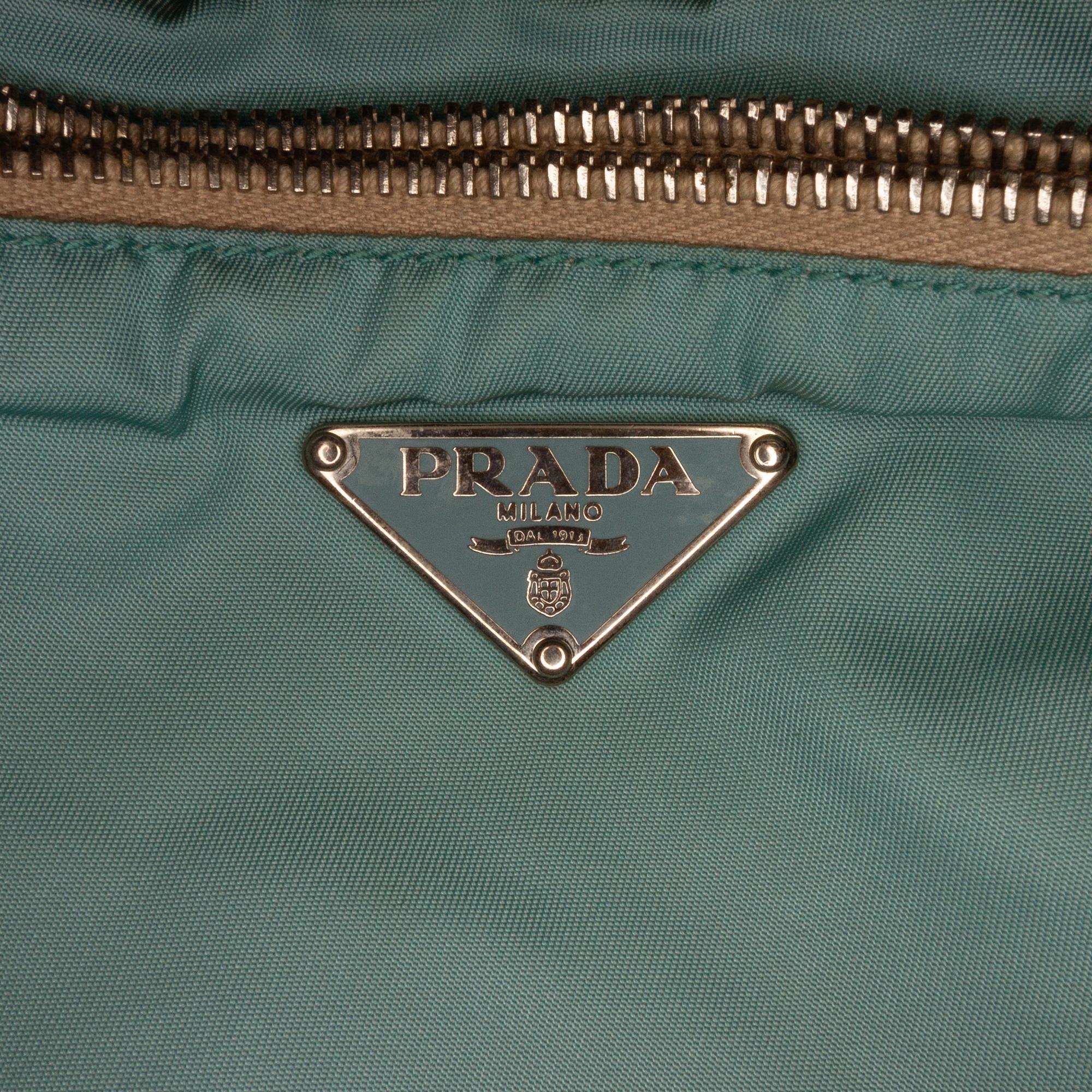 Prada Tessuto Crossbody (SHG-abMF5d)
