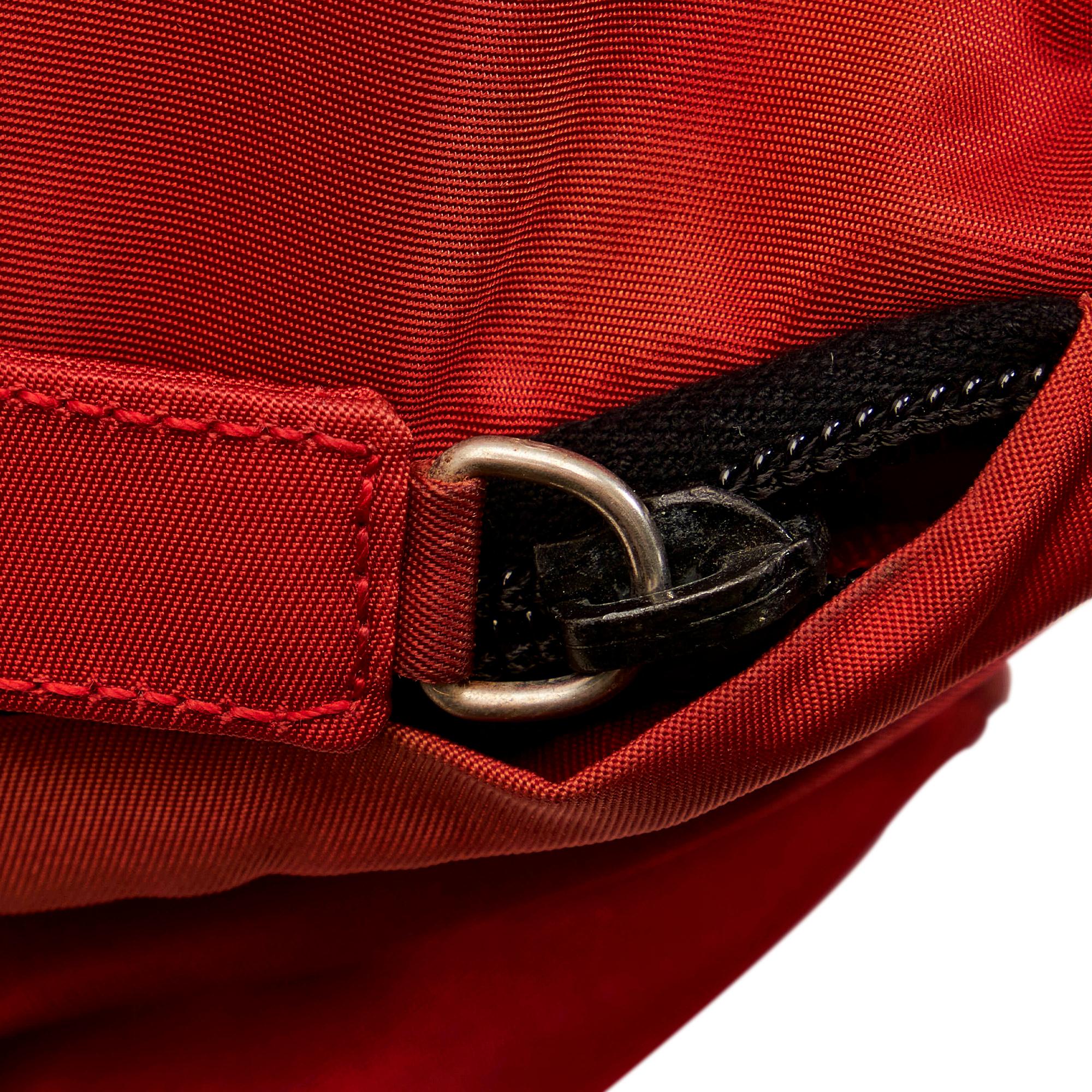 Prada Tessuto Drawstring Backpack (SHG-0PU0Zn)