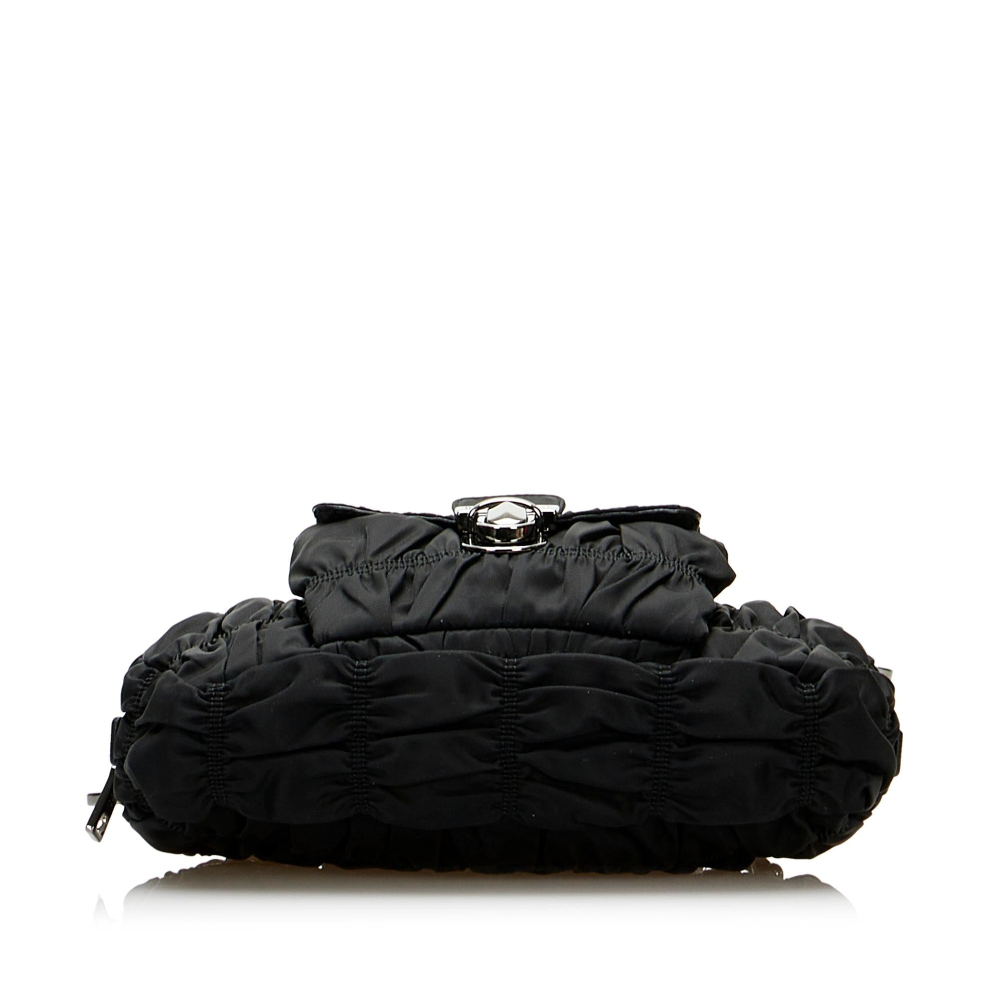 Prada Tessuto Gaufre Chain Satchel (SHG-FCxtXs)