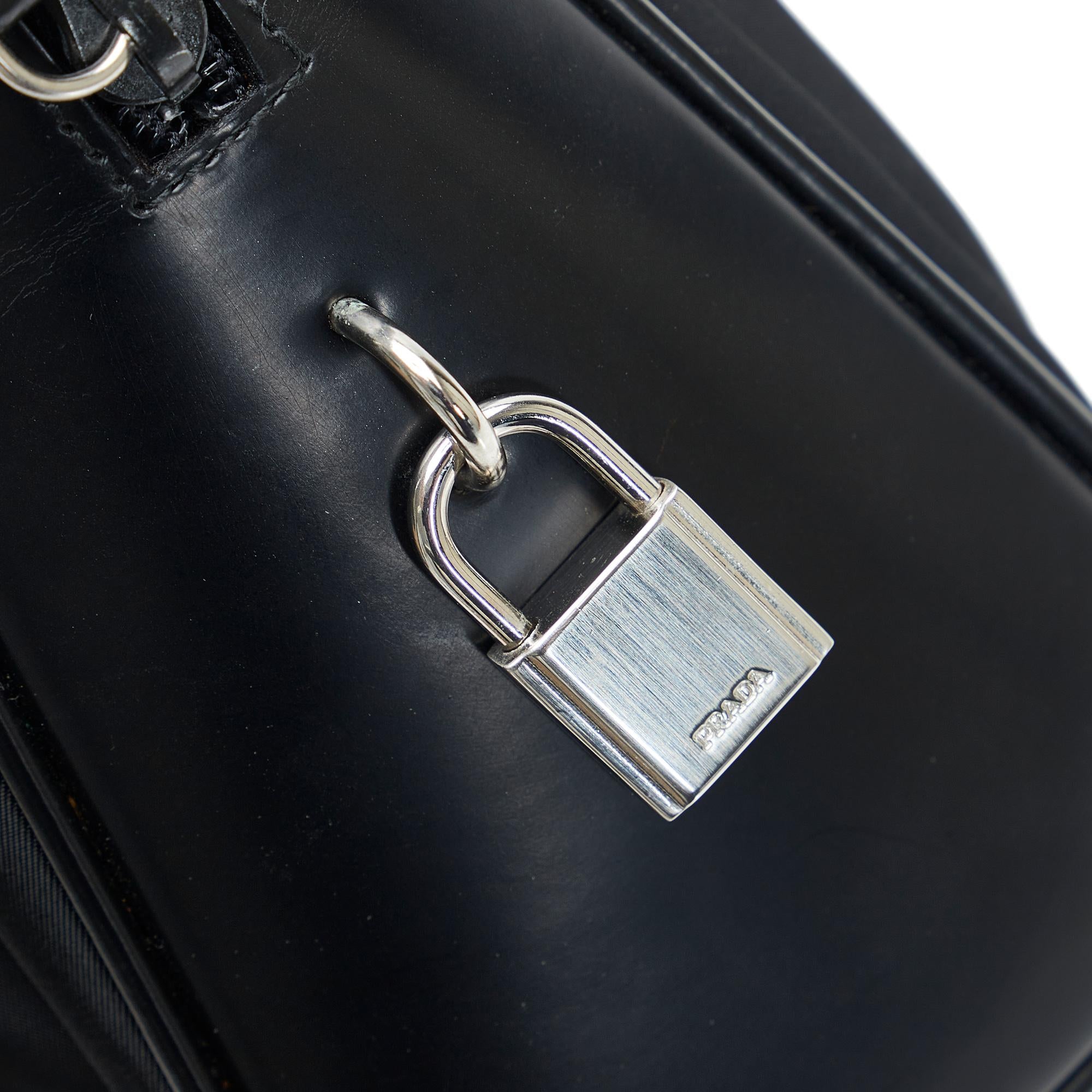 Prada Tessuto Handbag (SHG-BAIlO7)