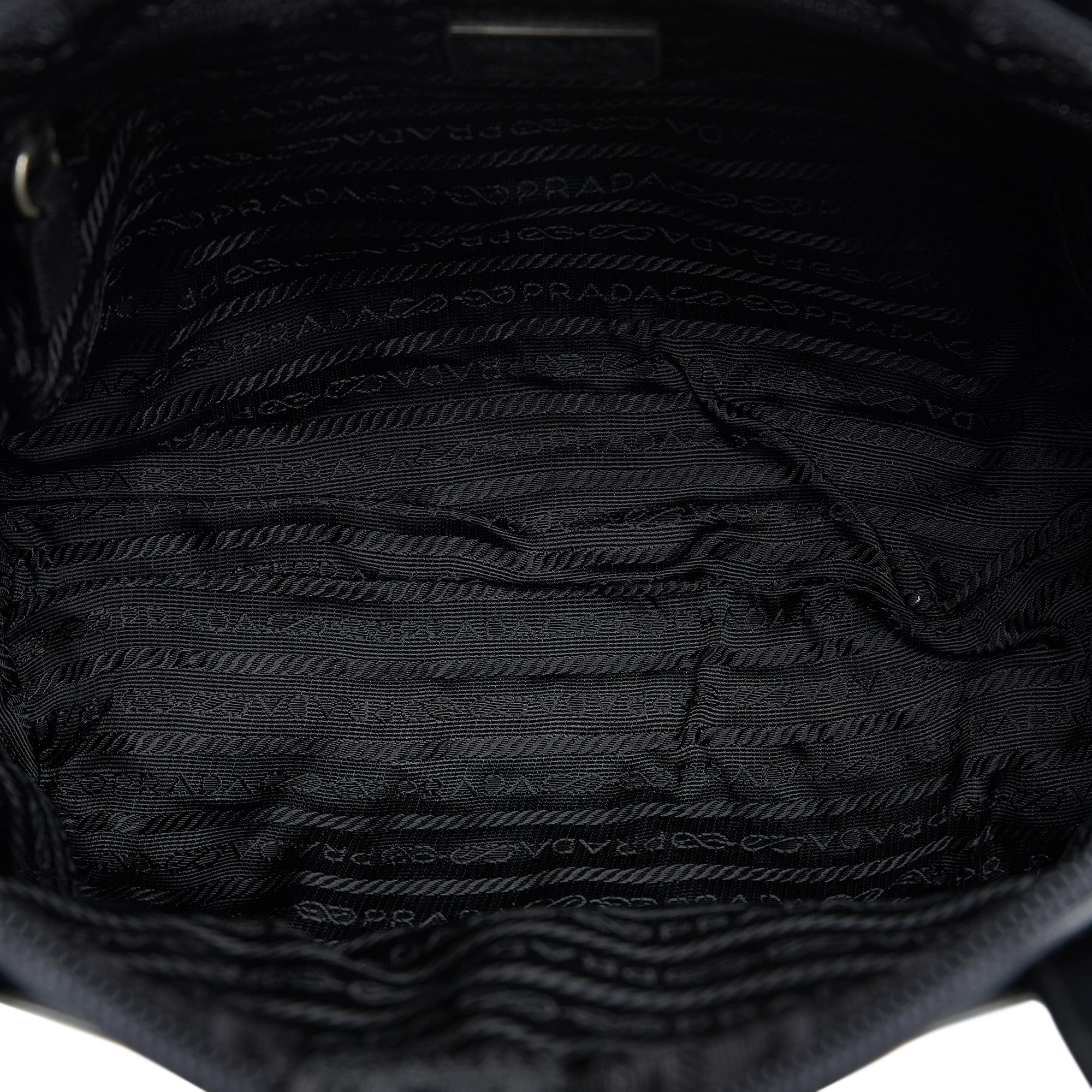 Prada Tessuto Handbag (SHG-BAIlO7)
