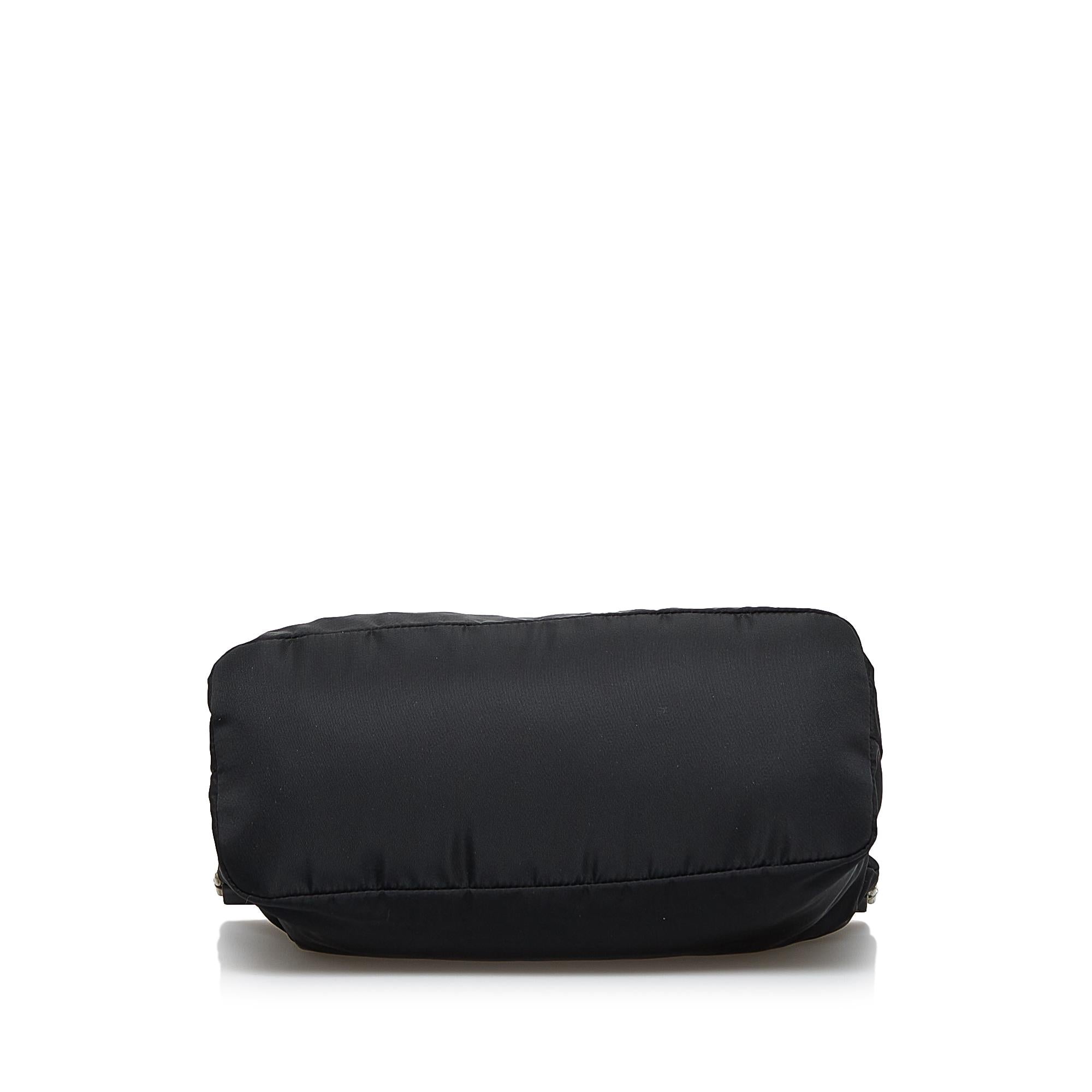 Prada Tessuto Handbag (SHG-LseSom)
