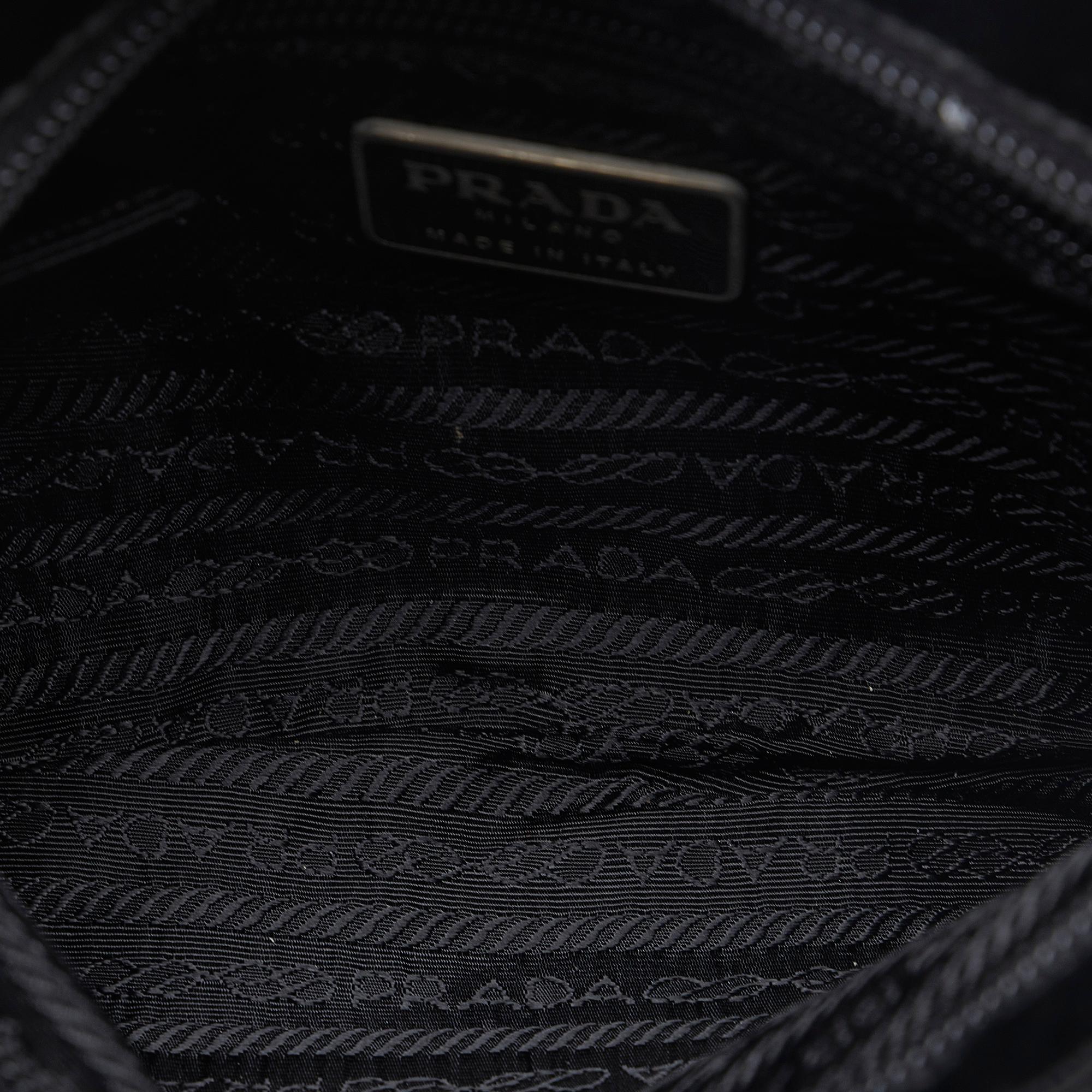 Prada Tessuto Handbag (SHG-Ejy0SY)