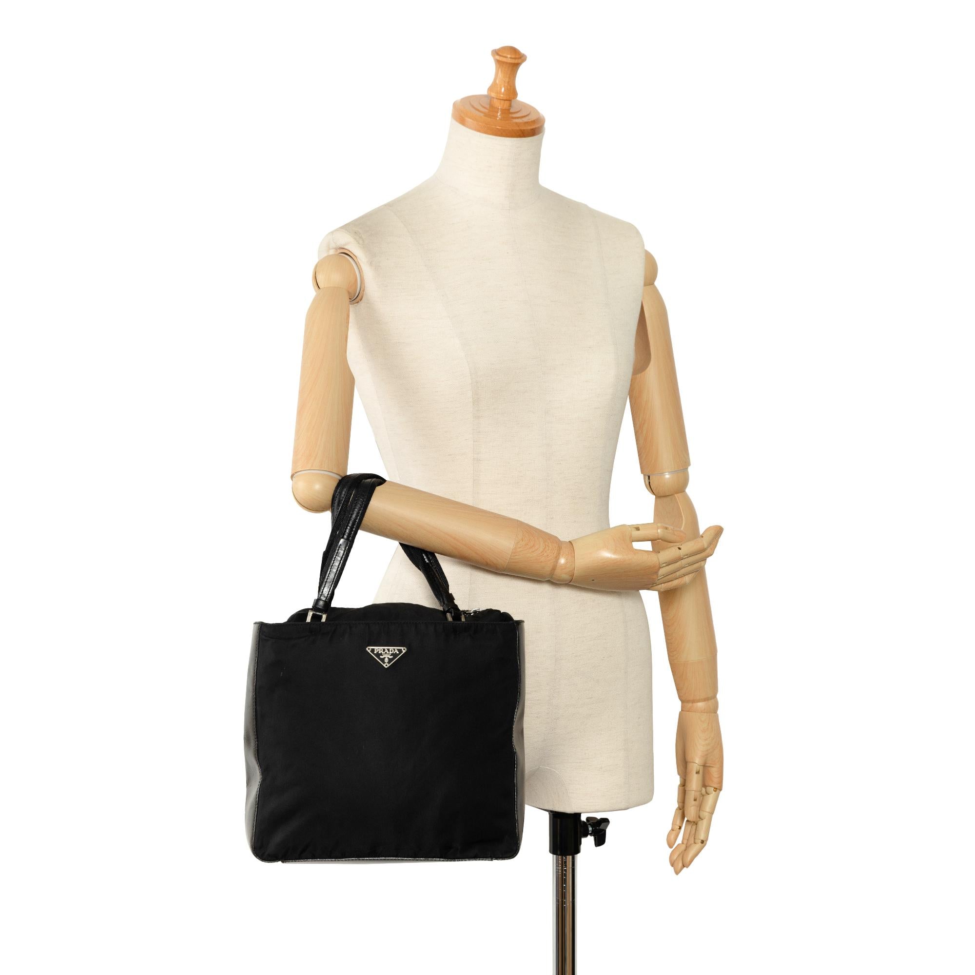 Prada Tessuto Handbag (SHG-eokwGi)